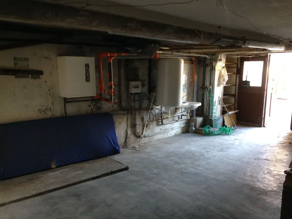 Maison de village à vendre à Savines-le-Lac avec garage et vue lac 