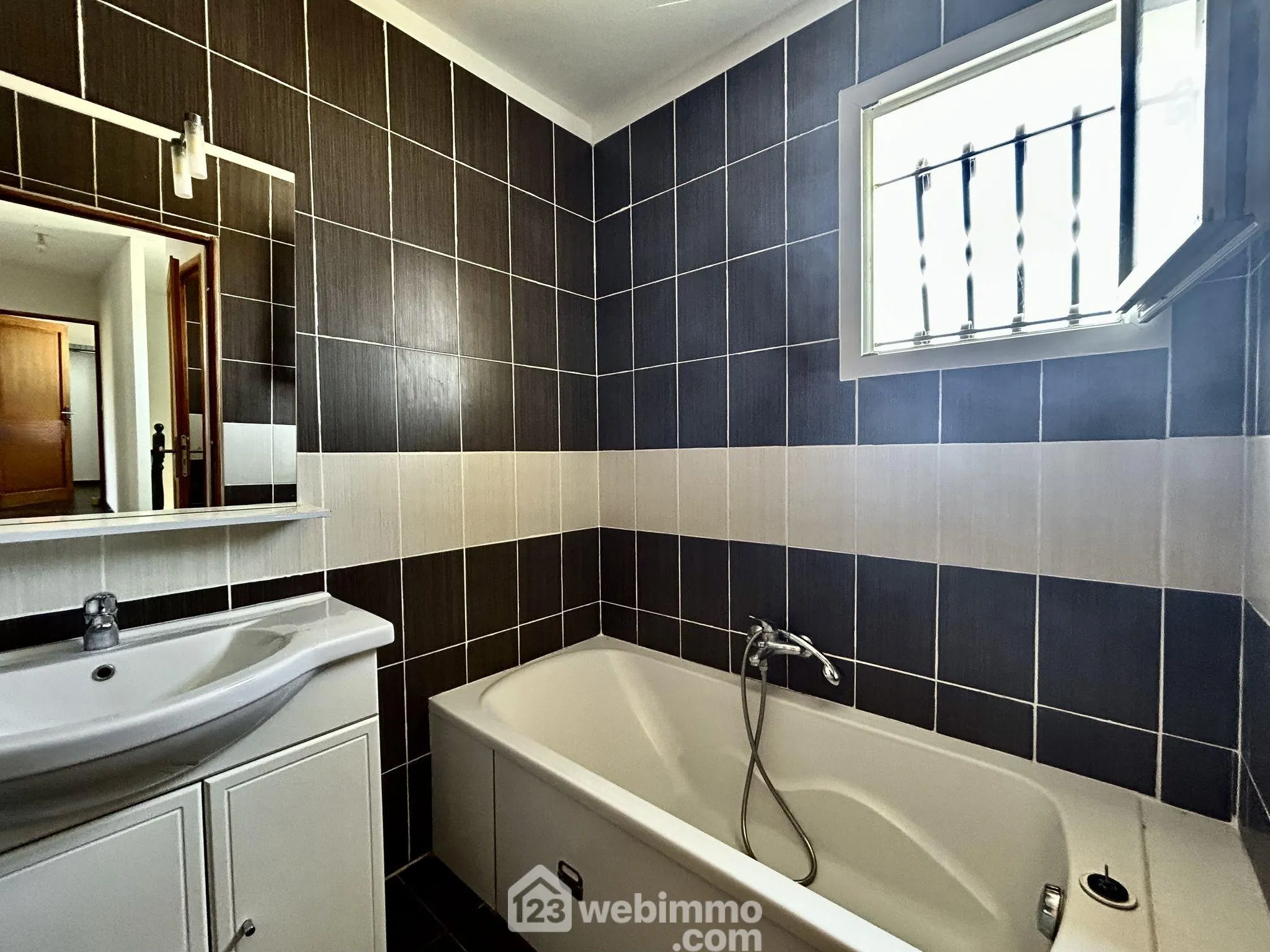 Maison 4 pièces avec terrasse et jardin à Folelli - 83 m² 