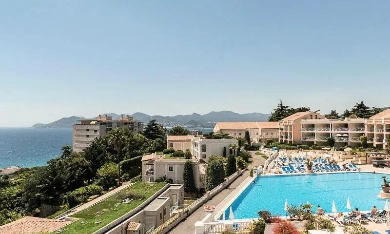 Superbe appartement T3 duplex avec vue mer à Cannes – Résidence sécurisée 