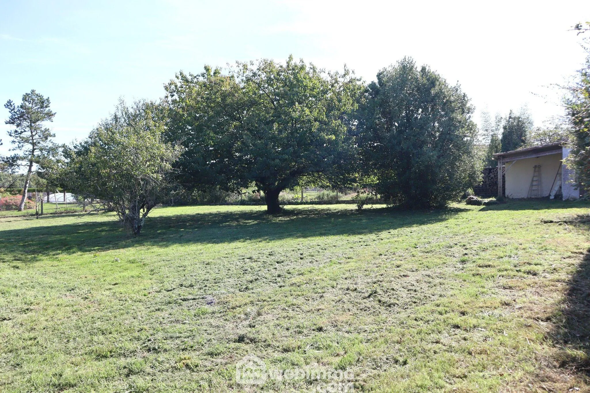 Maison individuelle de 94m² avec sous-sol à Bonnes, idéale pour vie de plain-pied 