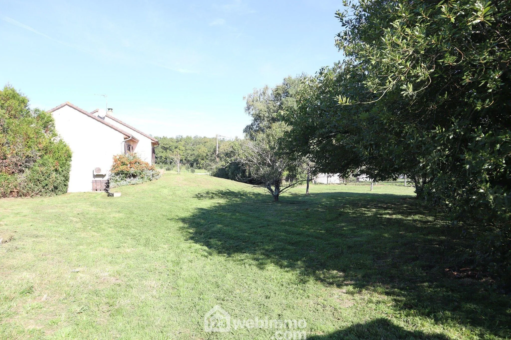 Maison individuelle de 94m² avec sous-sol à Bonnes, idéale pour vie de plain-pied 