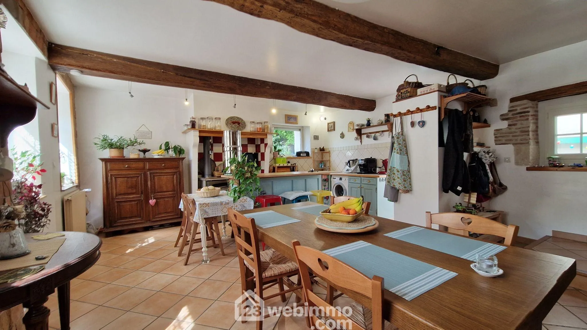 Maison en pierre de 140 m² à Veslud, rénovée et prête à vivre 