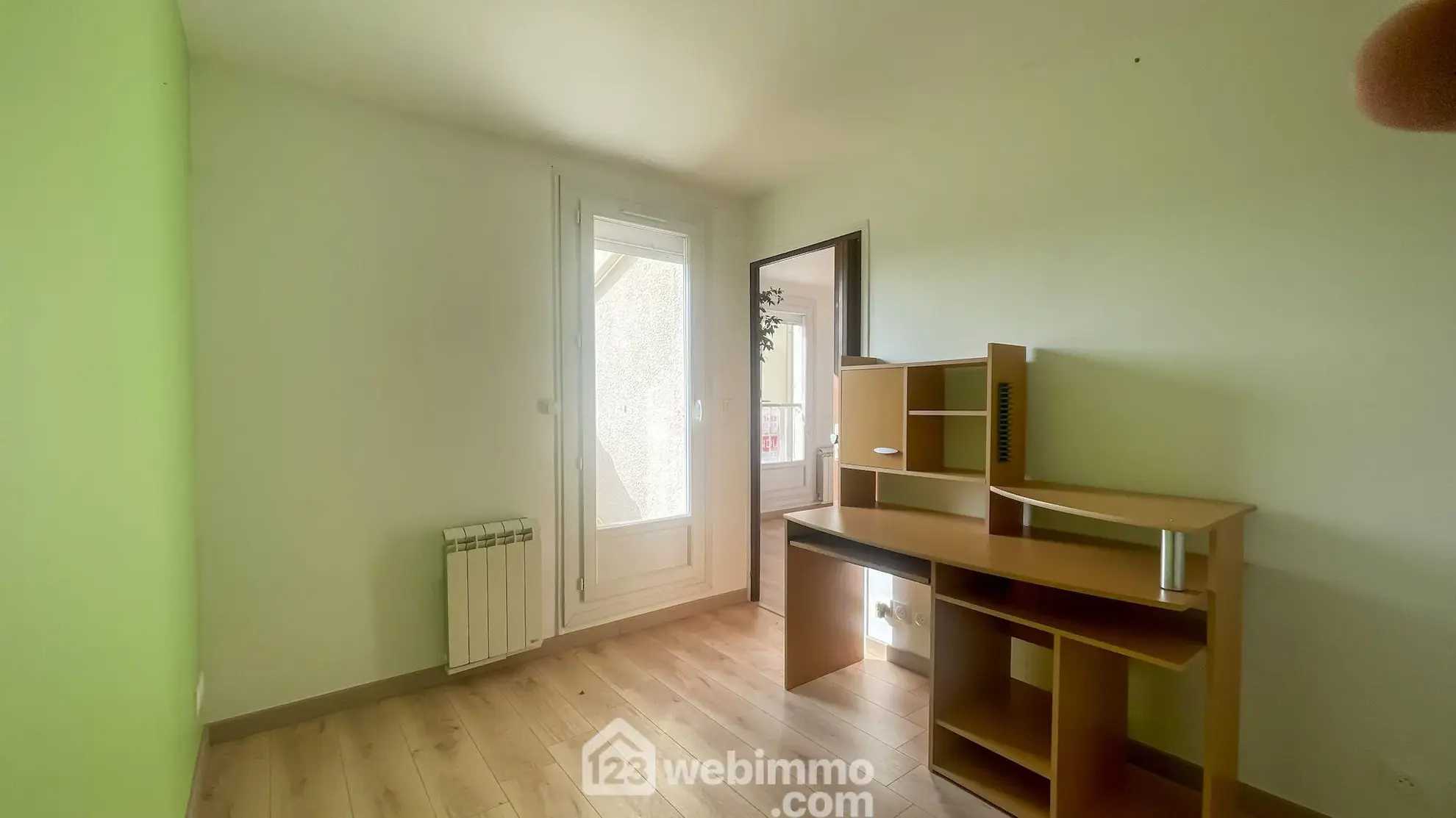 Magnifique duplex lumineux de 82m² à Marolles-En-Brie avec balcon et stationnement 