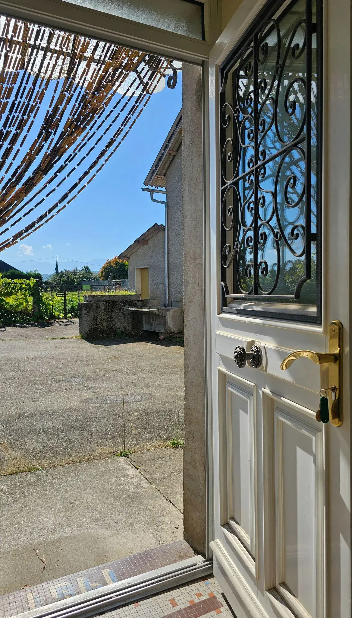 Charmante maison ancienne avec terrain constructible à Baliros, vue Pyrénées 