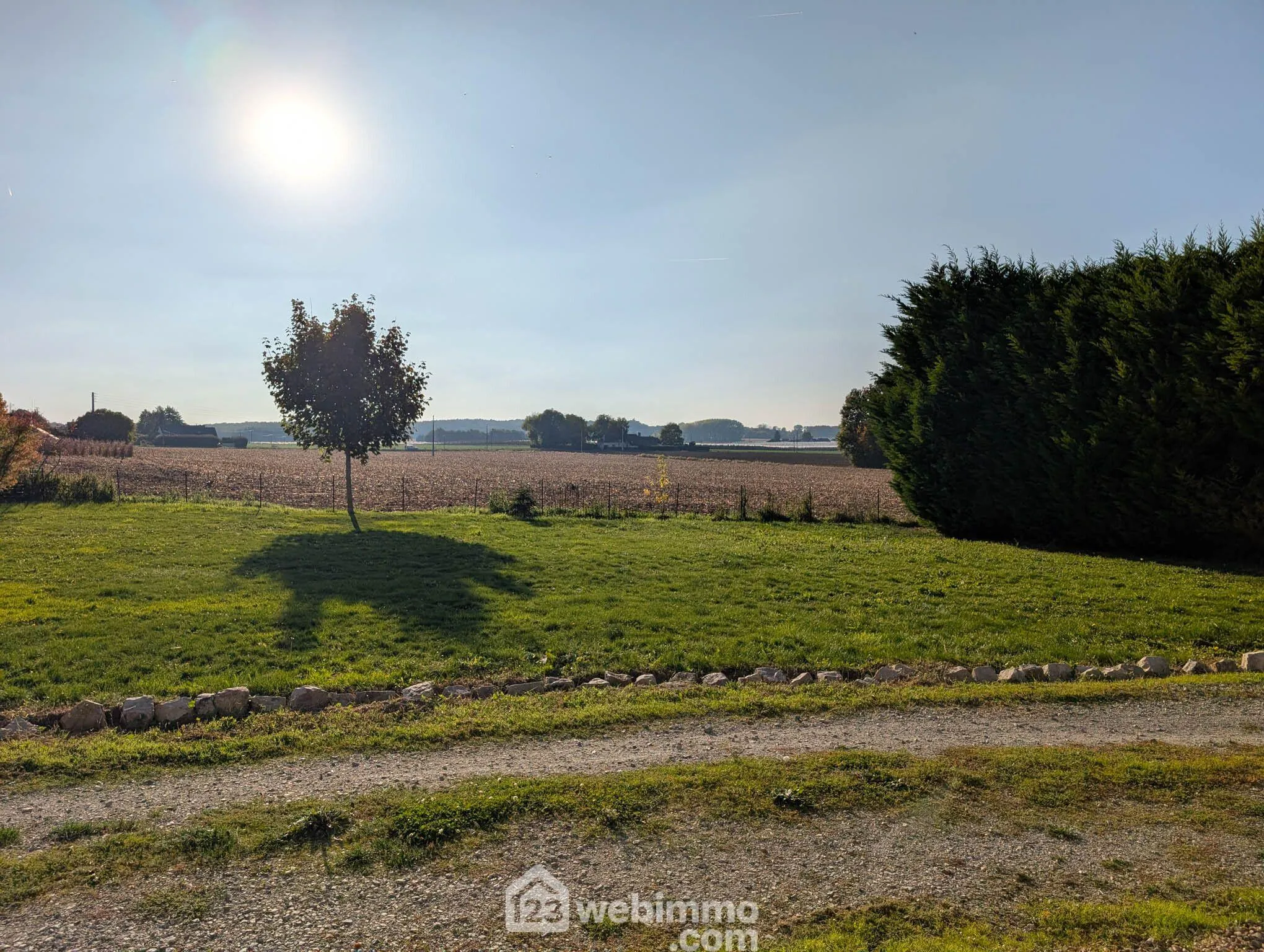 Charmante maison avec 4 chambres à Bauné proche Angers - Cadre verdoyant et tranquillité 