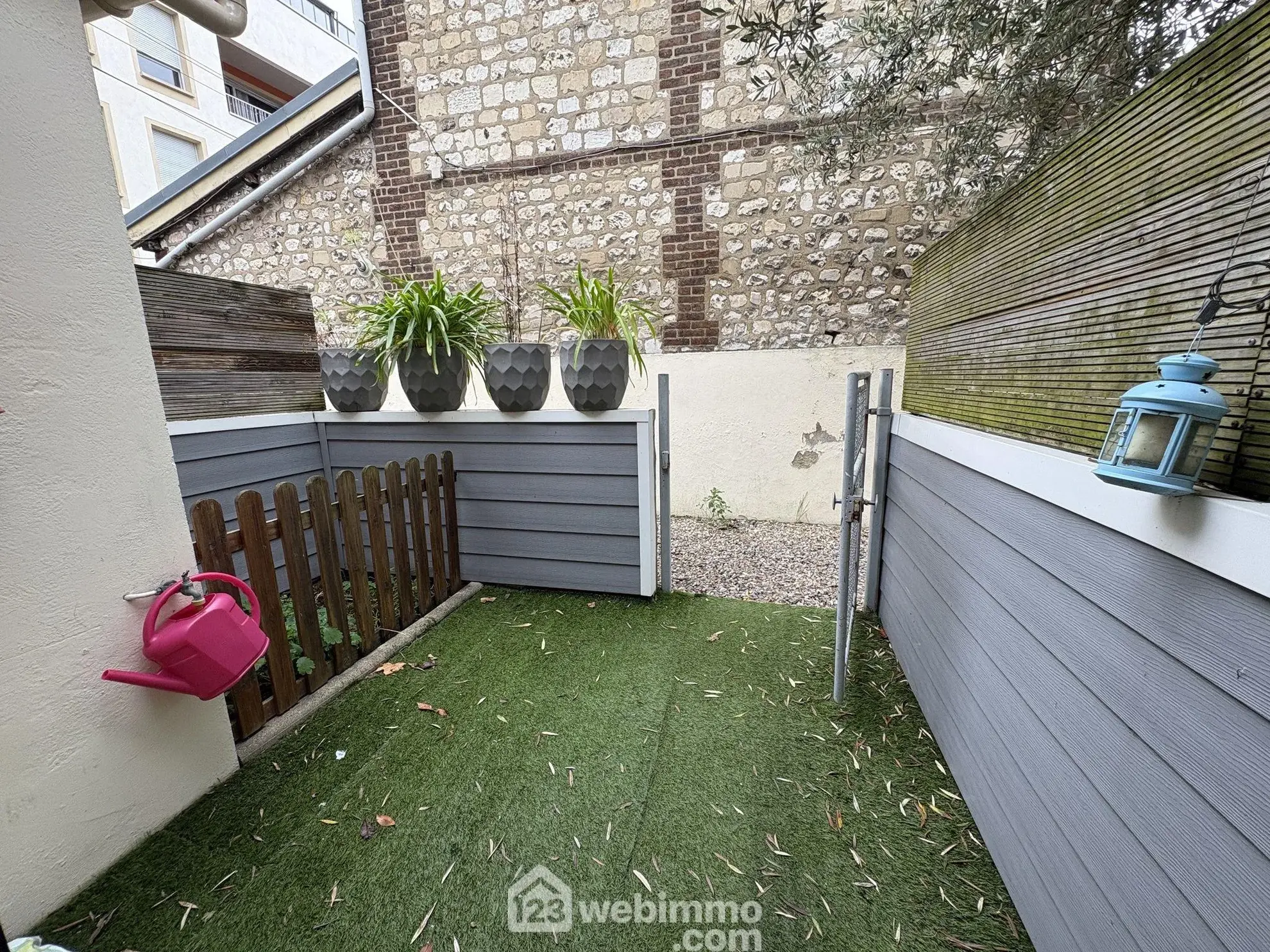 Maison de ville à Rouen de 52m² avec cour, idéalement située proche du métro 