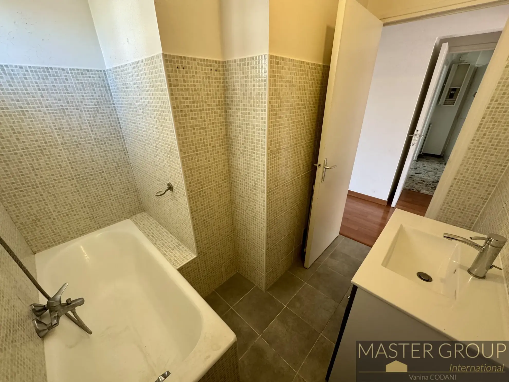 Appartement F3 lumineux avec terrasses à Ajaccio Finosello 