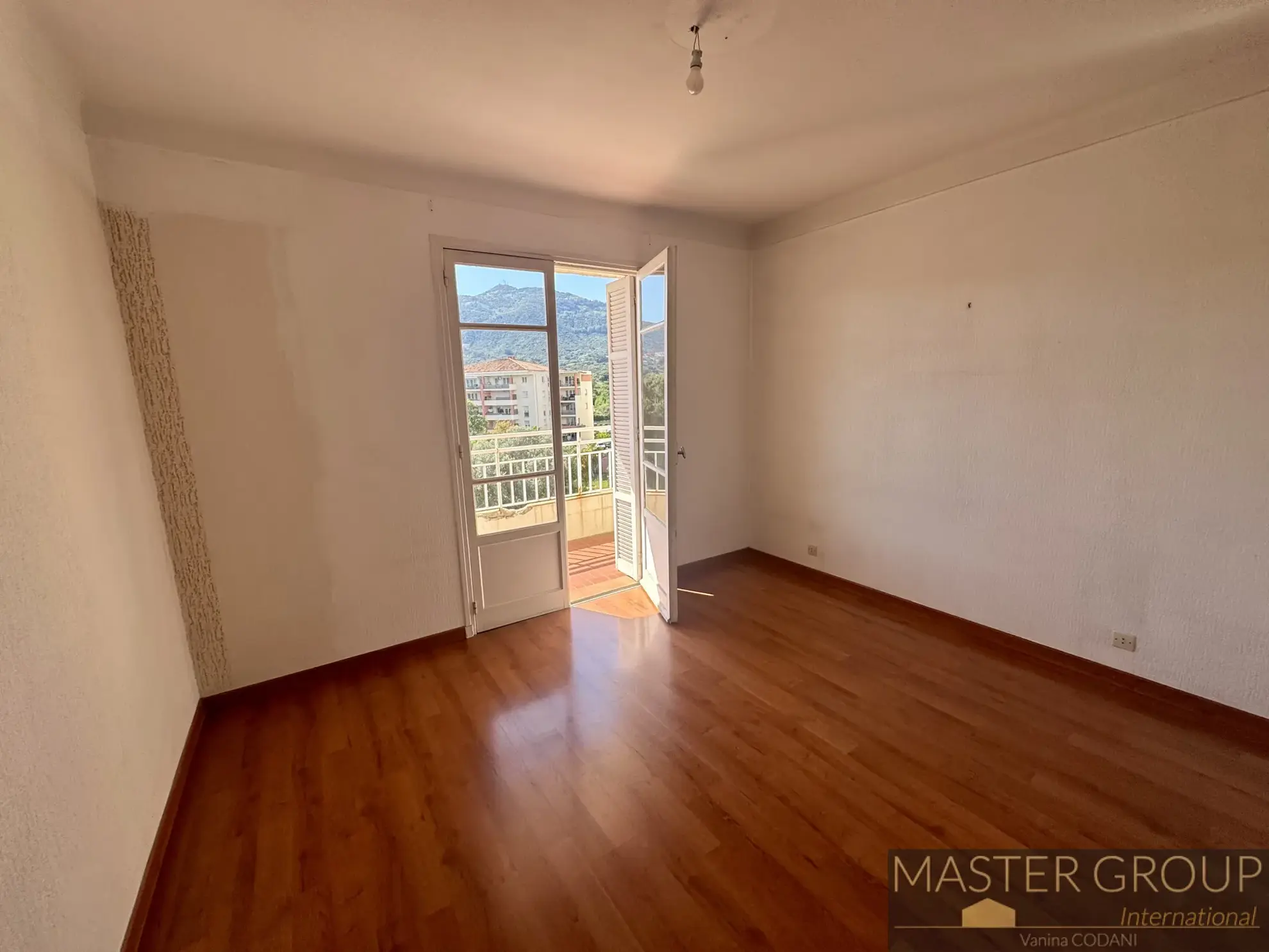 Appartement F3 lumineux avec terrasses à Ajaccio Finosello 