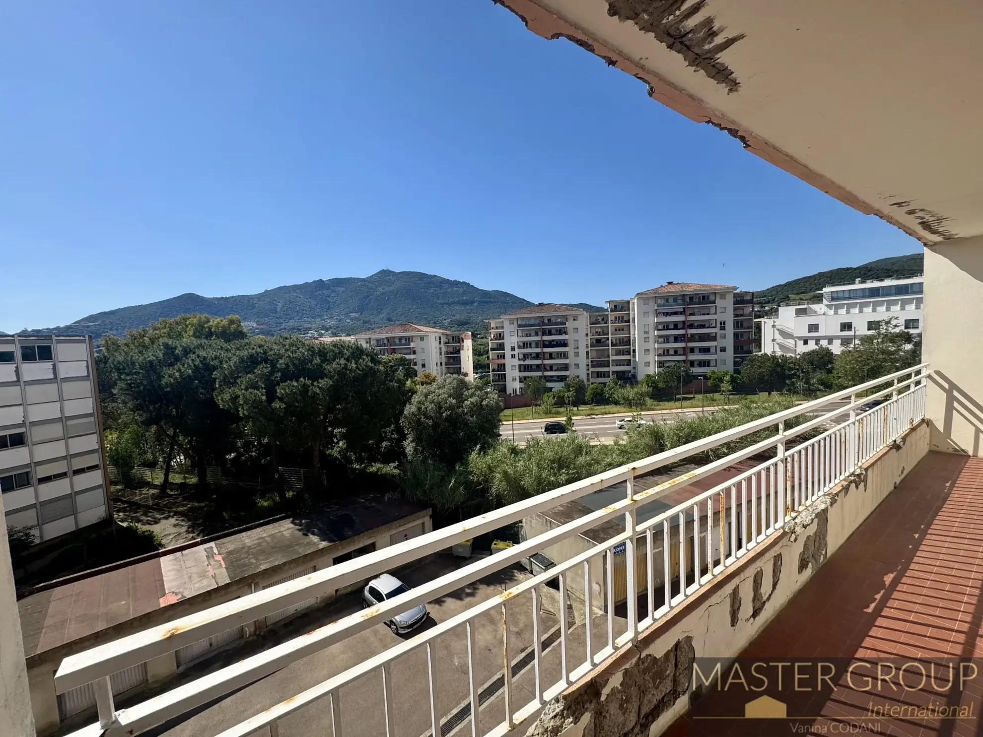 Appartement F3 lumineux avec terrasses à Ajaccio Finosello 