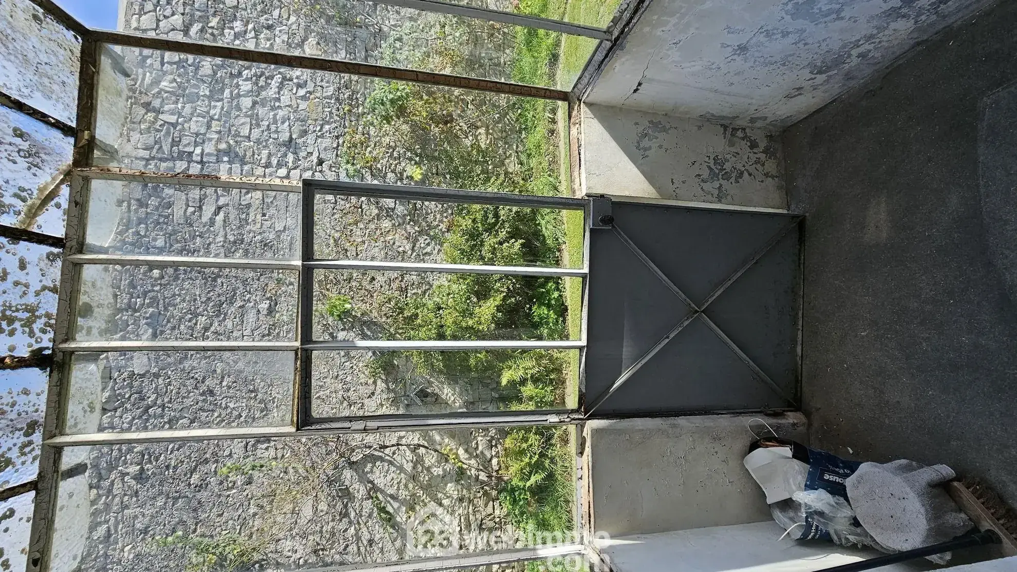 Maison à vendre à Moreuil - 90 m² avec jardin et garage près de Roye 