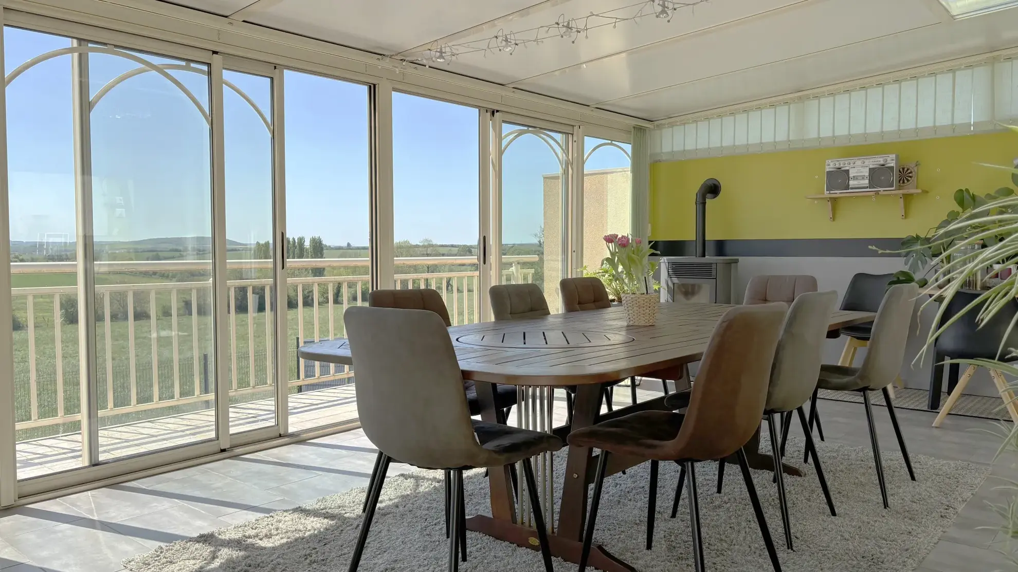 Maison moderne de plain-pied à Morhange avec sous-sol et terrain plat 