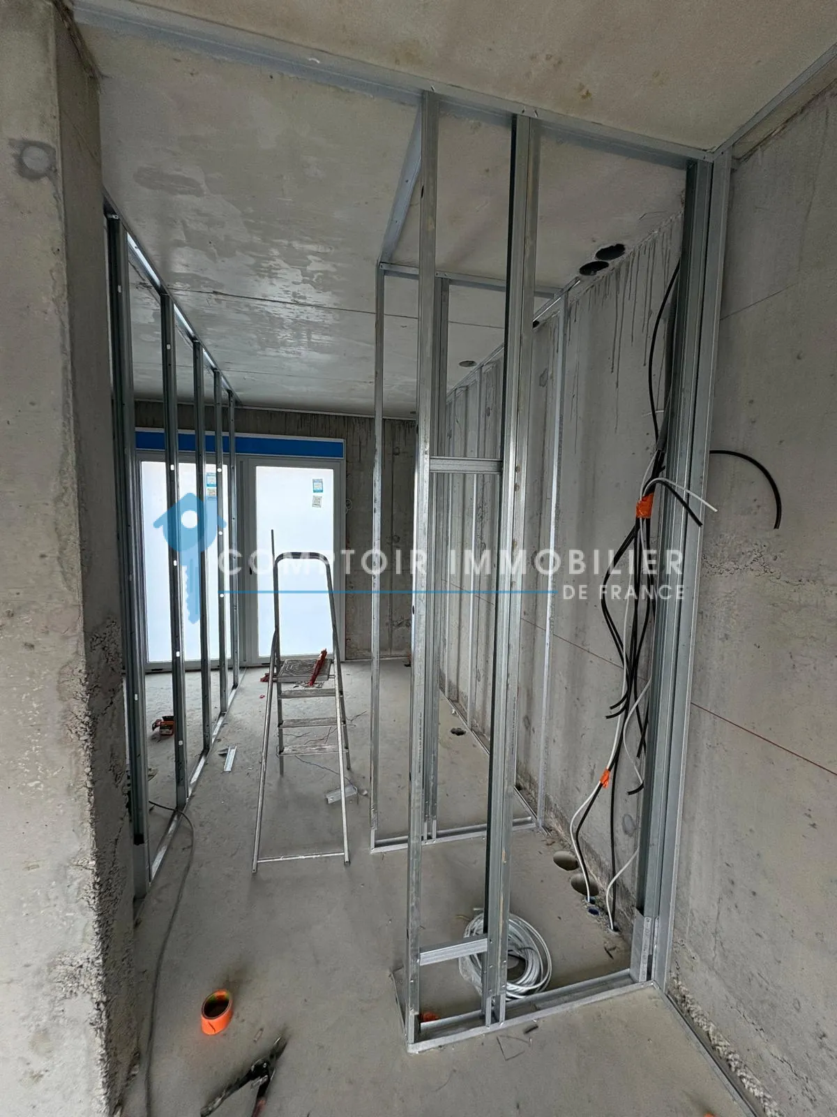 Appartement T4 neuf de 70 m² à Echirolles avec parking et finitions à réaliser 