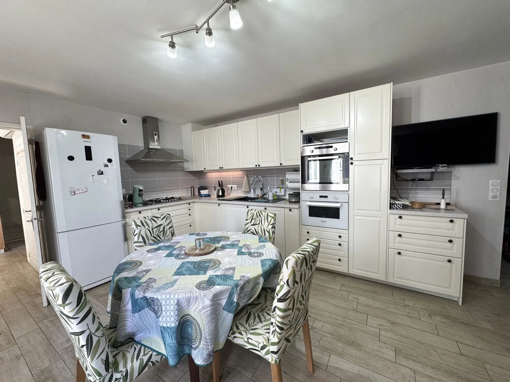 Maison de village rénovée à Arvert, 95 m², proche plages et commerces 