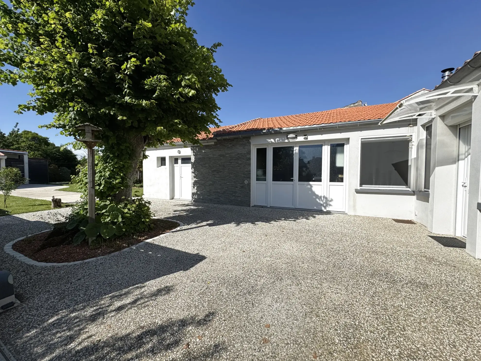 Maison de village rénovée à Arvert, 95 m², proche plages et commerces