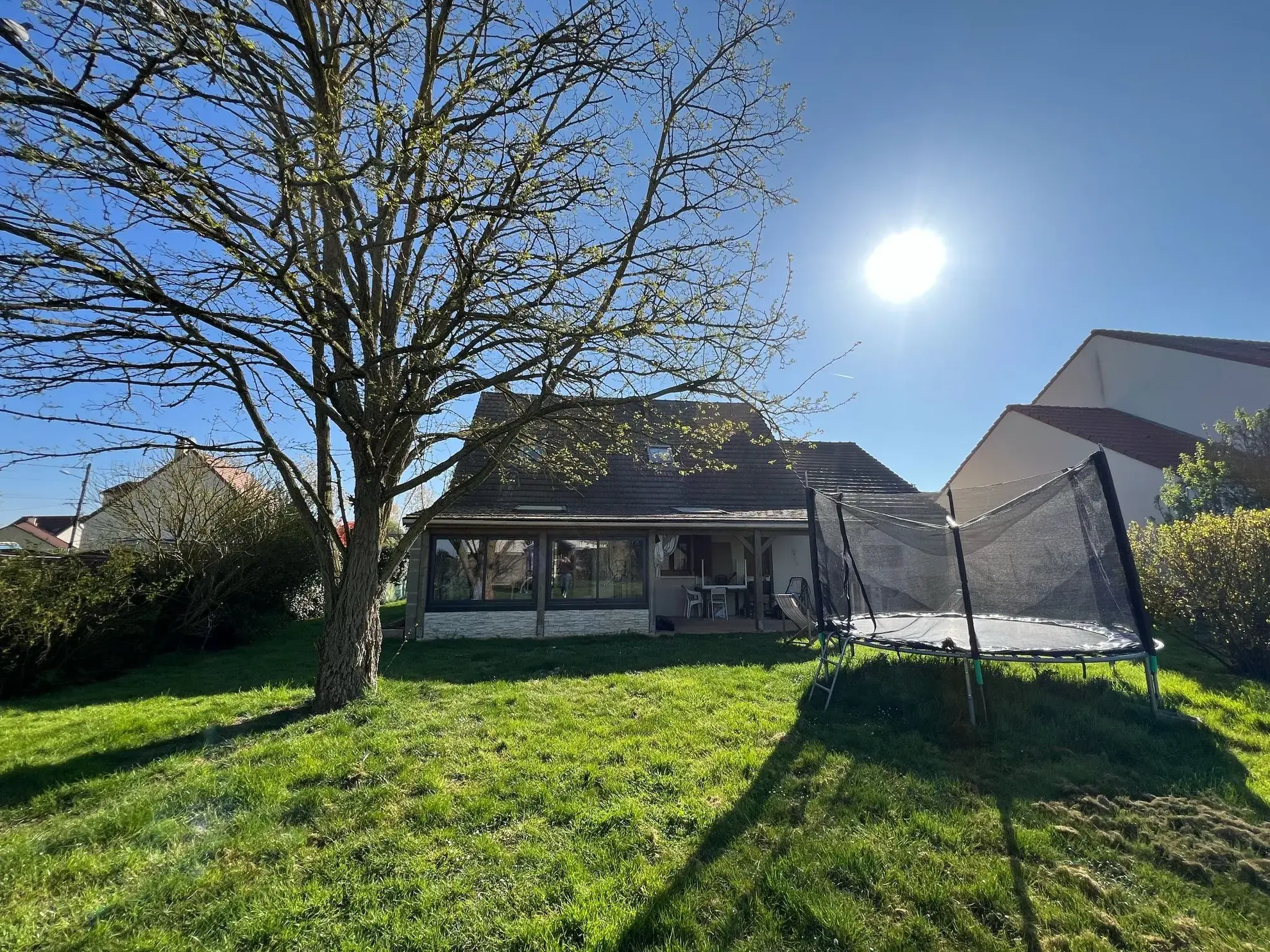 Jolie maison de 130 m² à Marolles-en-Beauce, terrain arboré, cadre paisible 