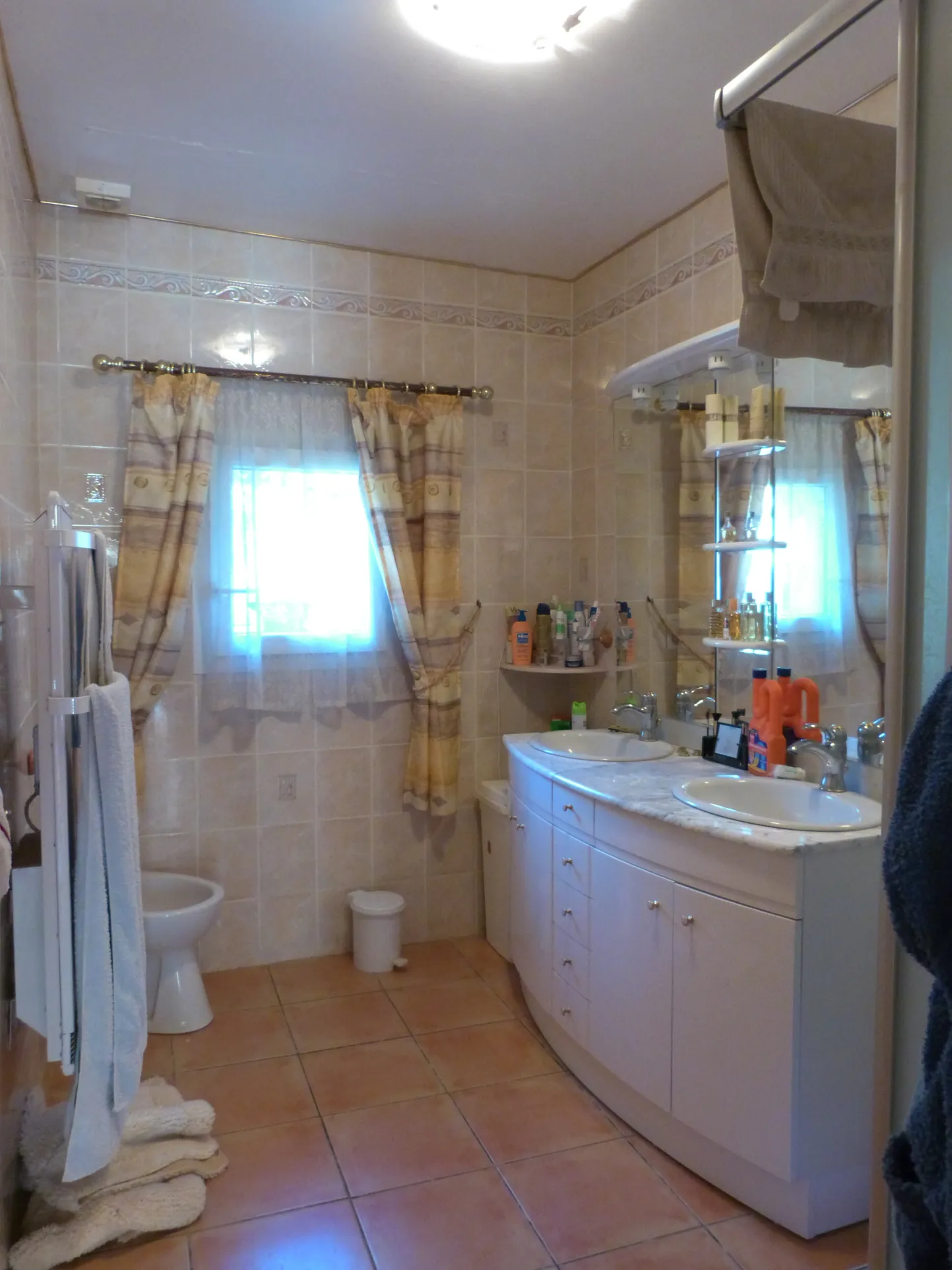 Magnifique maison de maître de 280 m² à Gabian avec 5 chambres et grand extérieur 