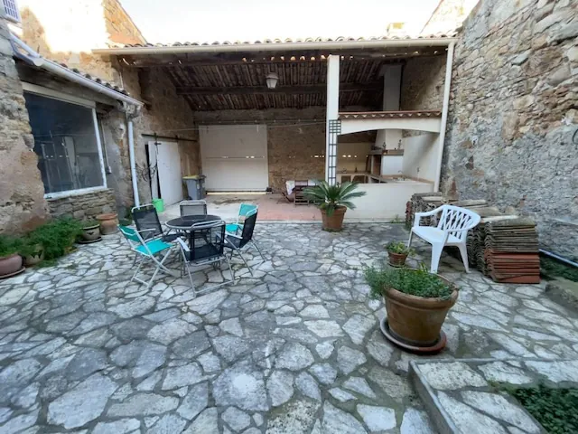 Magnifique maison de maître de 280 m² à Gabian avec 5 chambres et grand extérieur 