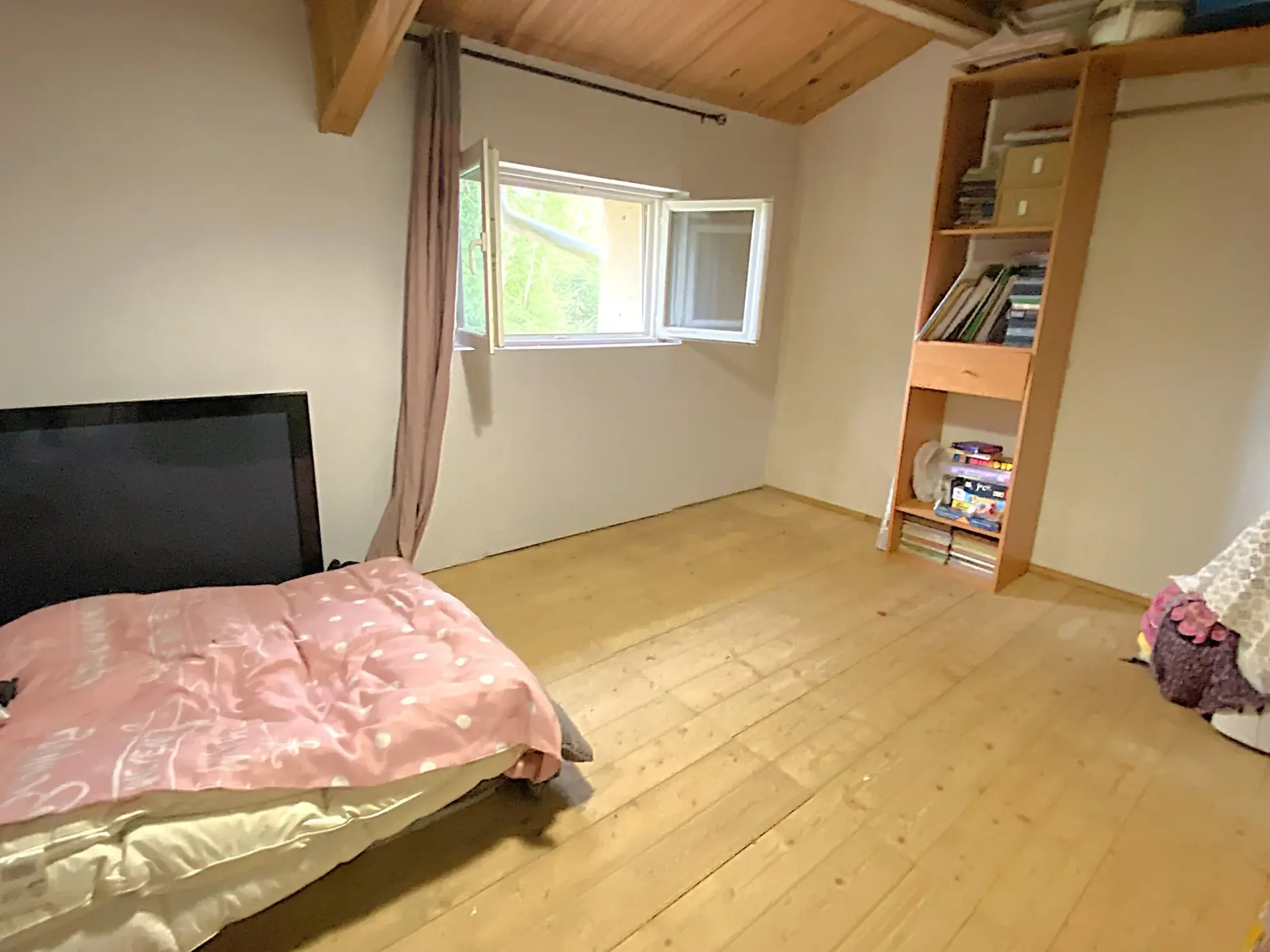 Maison en pierre de 105 m² avec grange attenante à Lamothe Landerron 