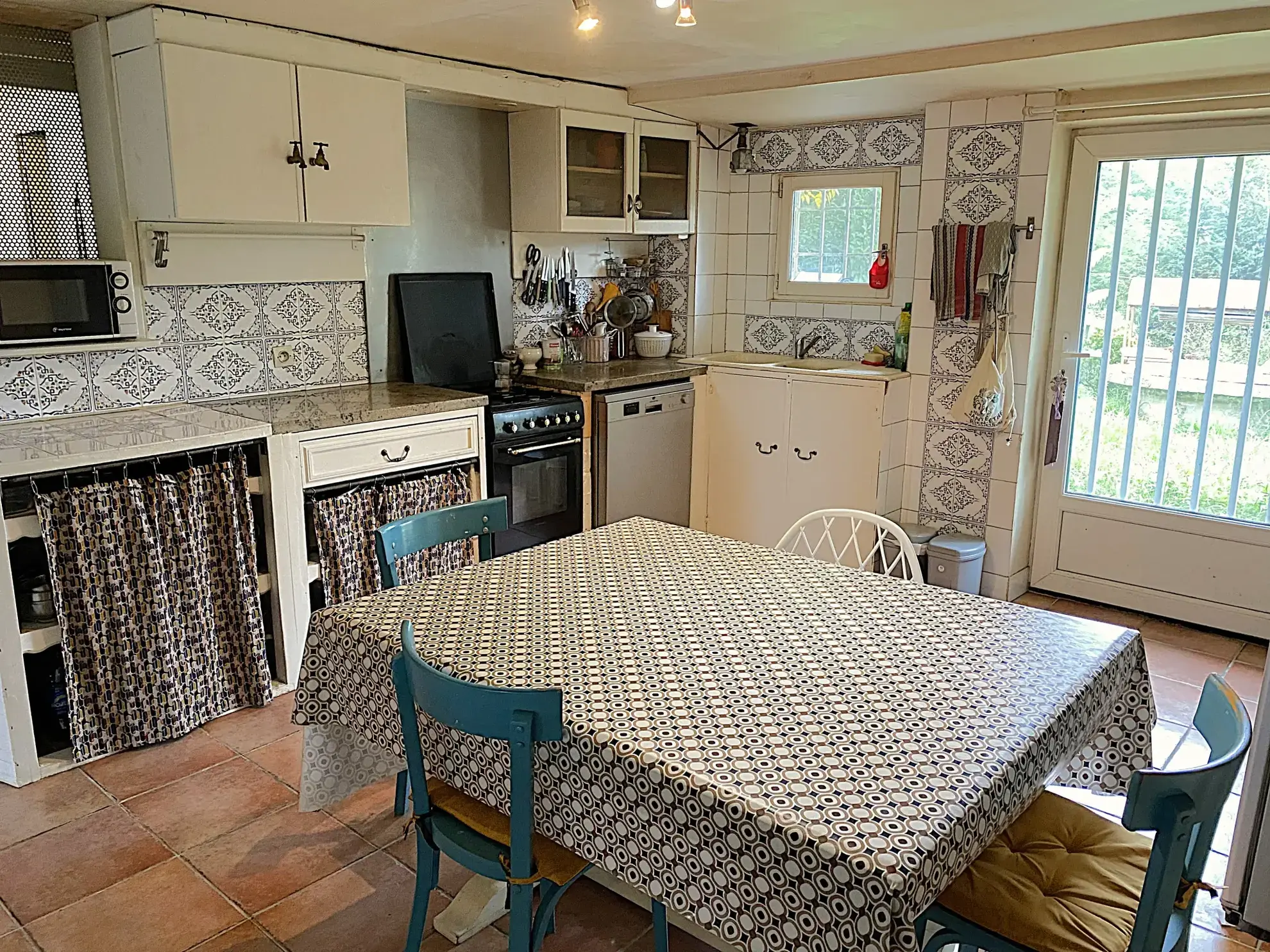 Maison en pierre de 105 m² avec grange attenante à Lamothe Landerron 