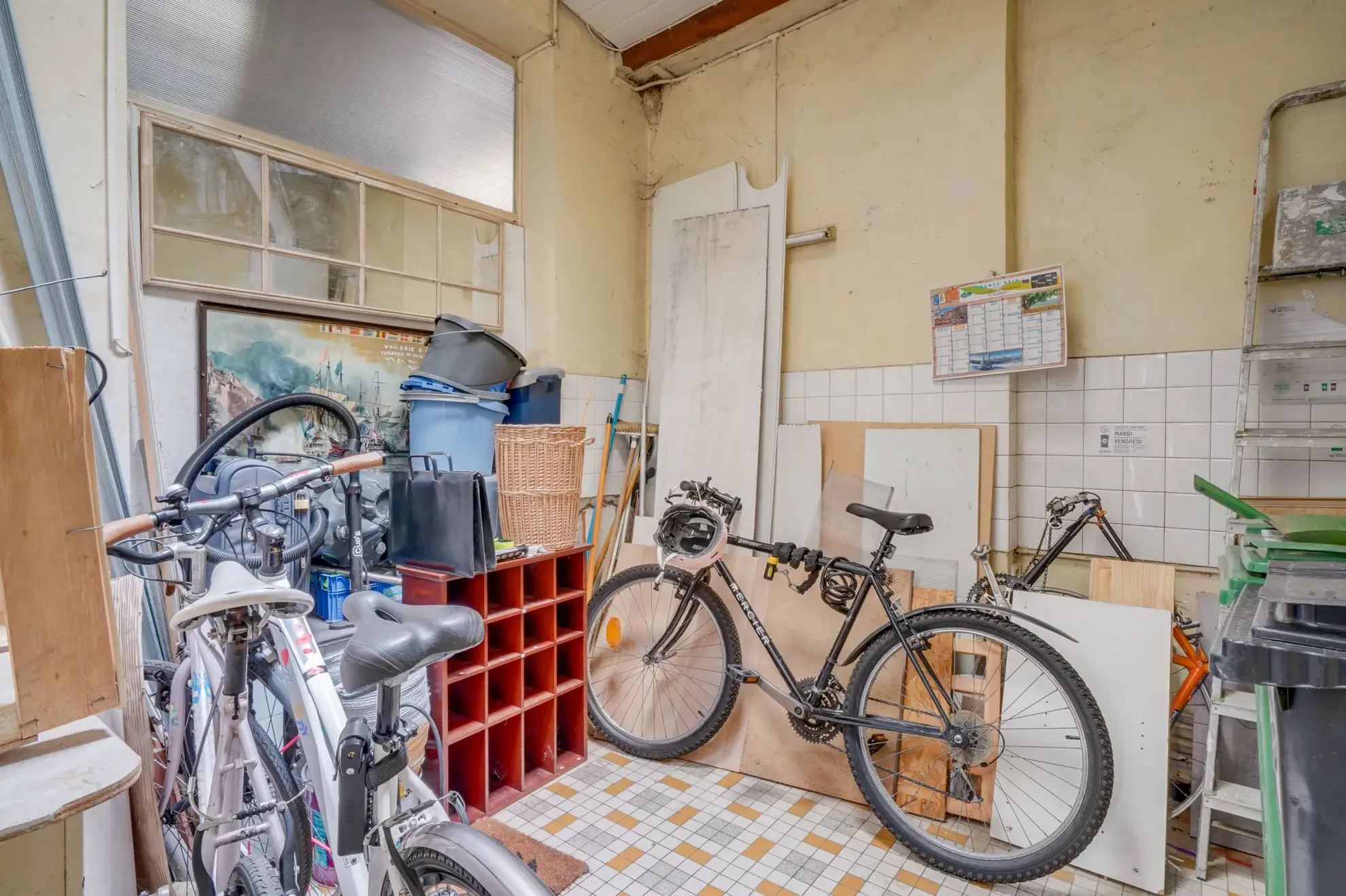 Appartement T2 de 45m² en rez-de-chaussée à Bordeaux avec cave et emplacement 