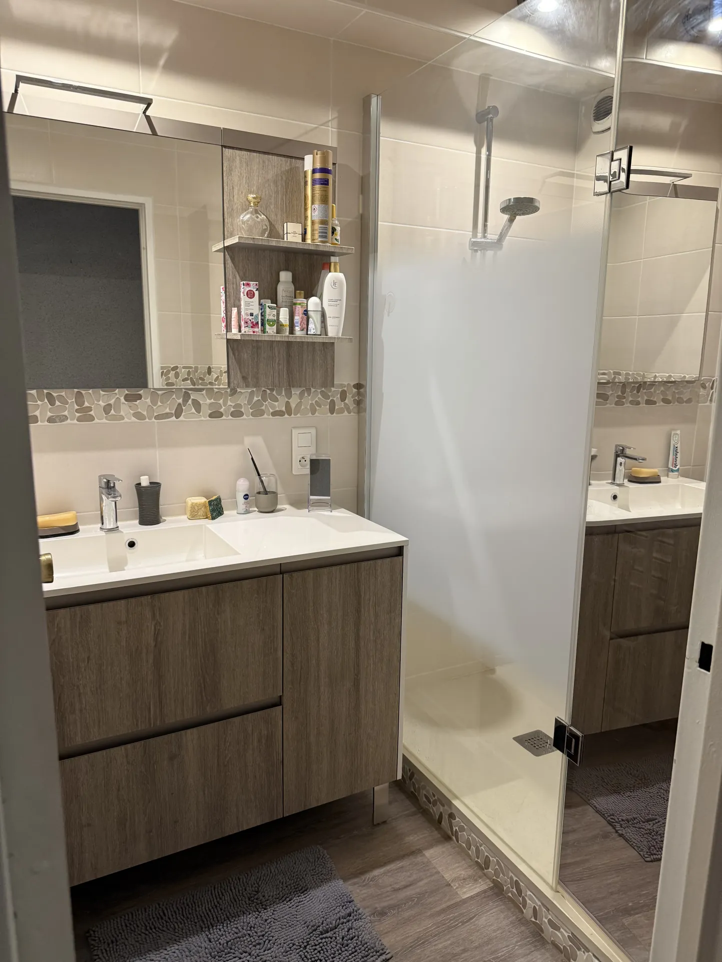 Spacieux appartement 98m² avec balcon, parking à Angoulême 