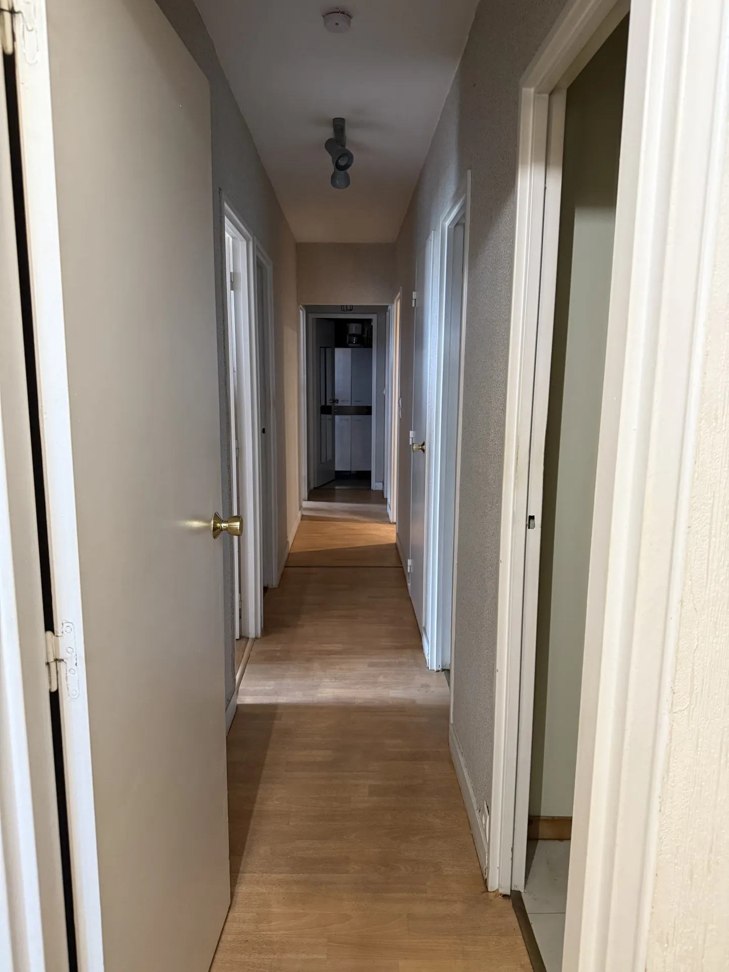 Spacieux appartement 98m² avec balcon, parking à Angoulême 