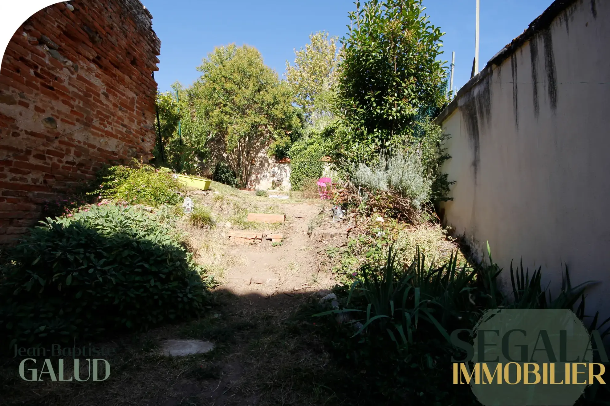 Maison de ville rénovée avec jardin à Albi La Madeleine 