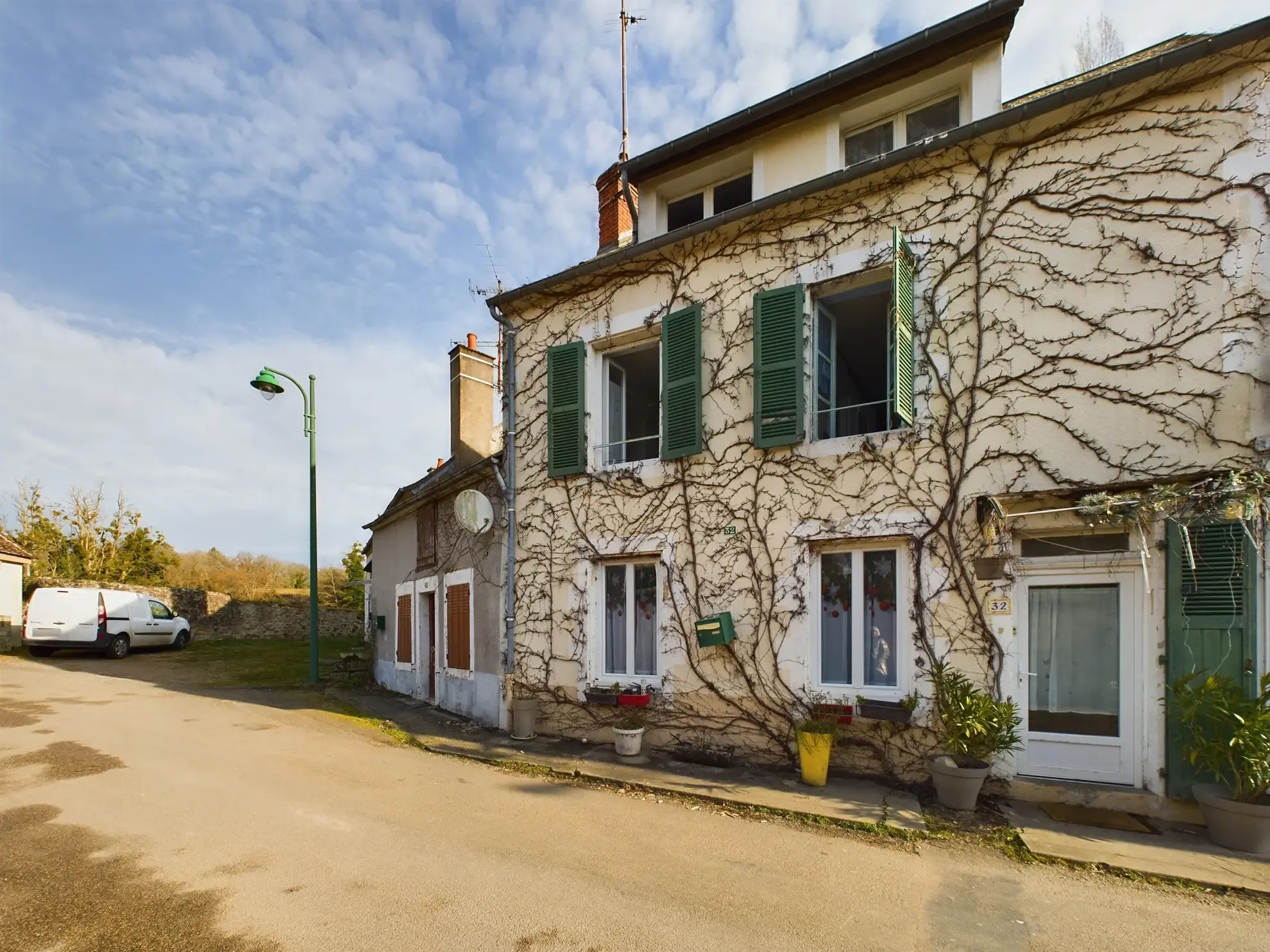 Maison de village à Saint-Saulge (58 130) avec jardin, charme de l’ancien et confort moderne 