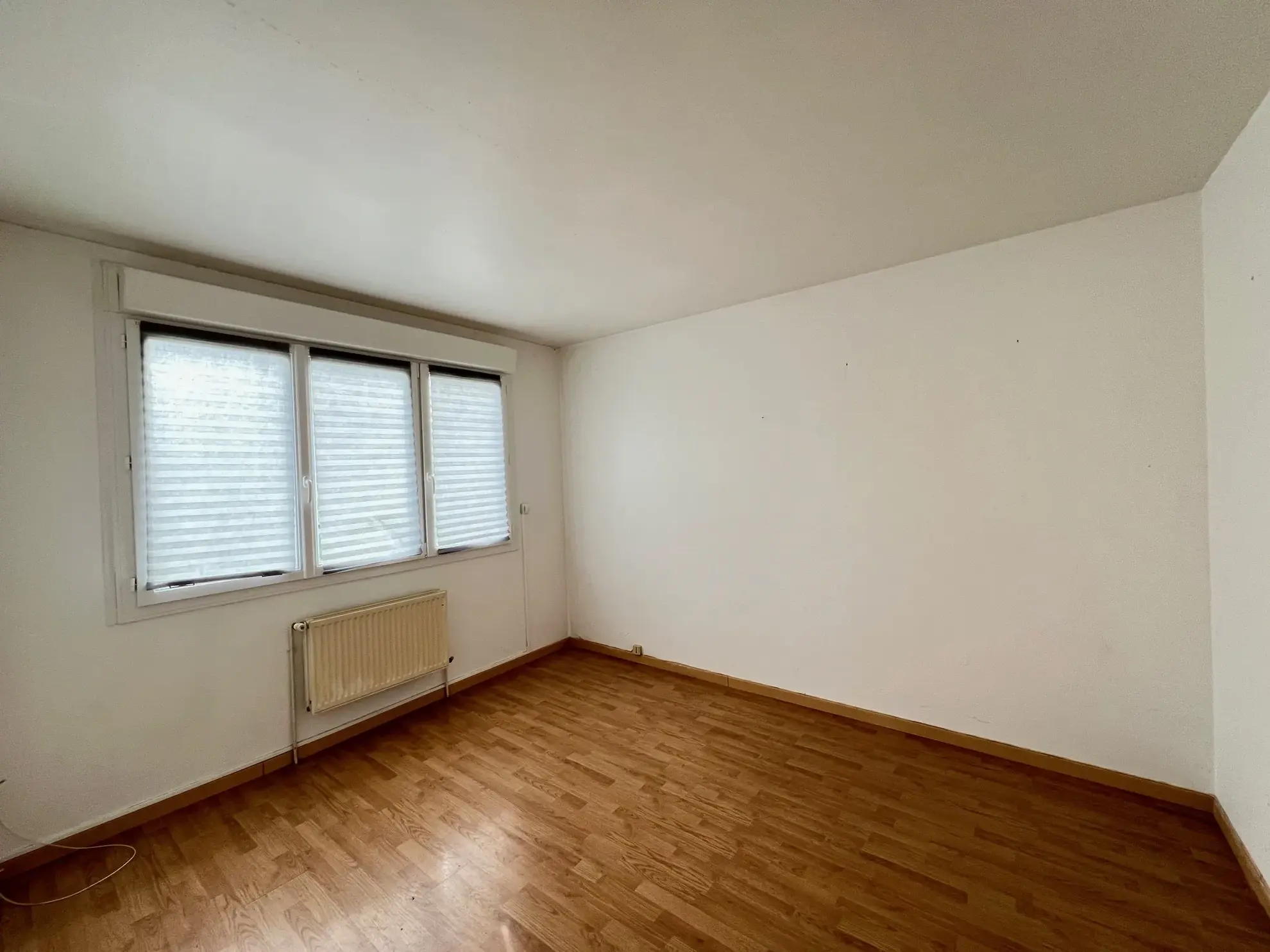 Maison 5 chambres proche d'Abbeville avec jardin et sous-sol complet 