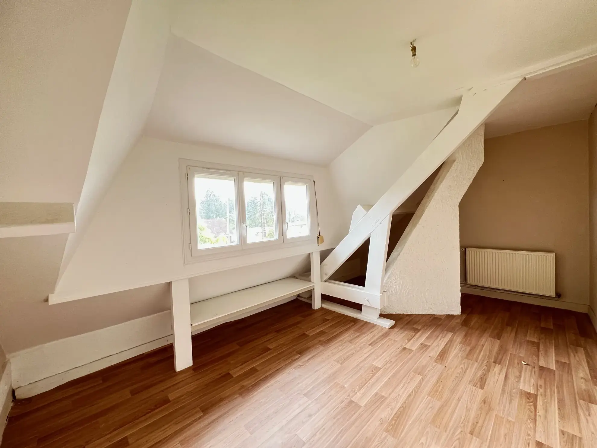 Maison 5 chambres proche d'Abbeville avec jardin et sous-sol complet 