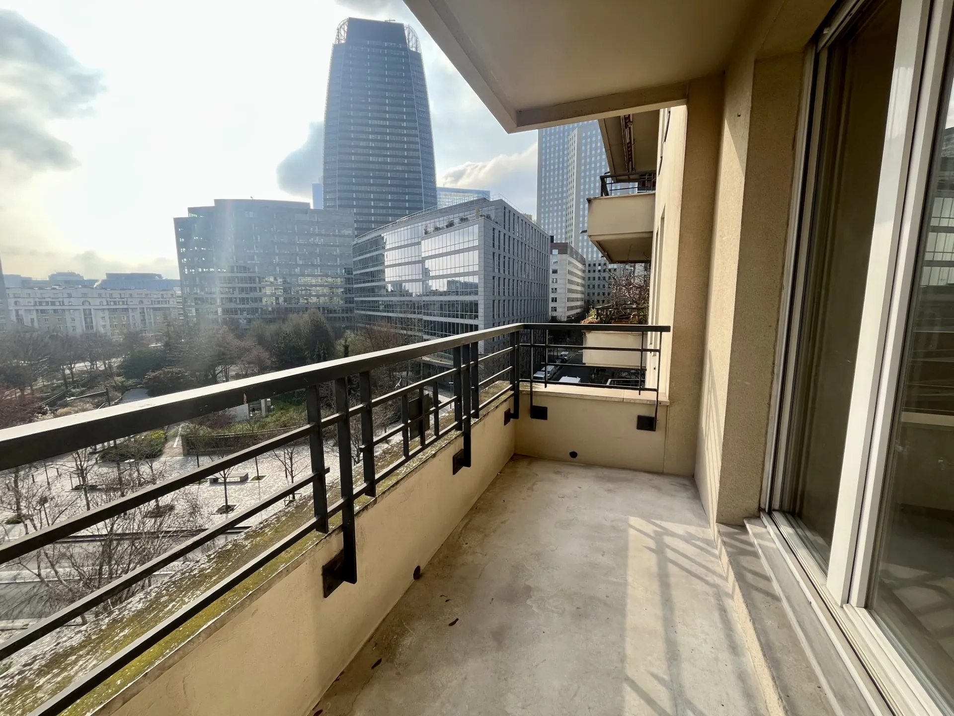 Appartement 2 pièces à vendre à Courbevoie près de La Défense 