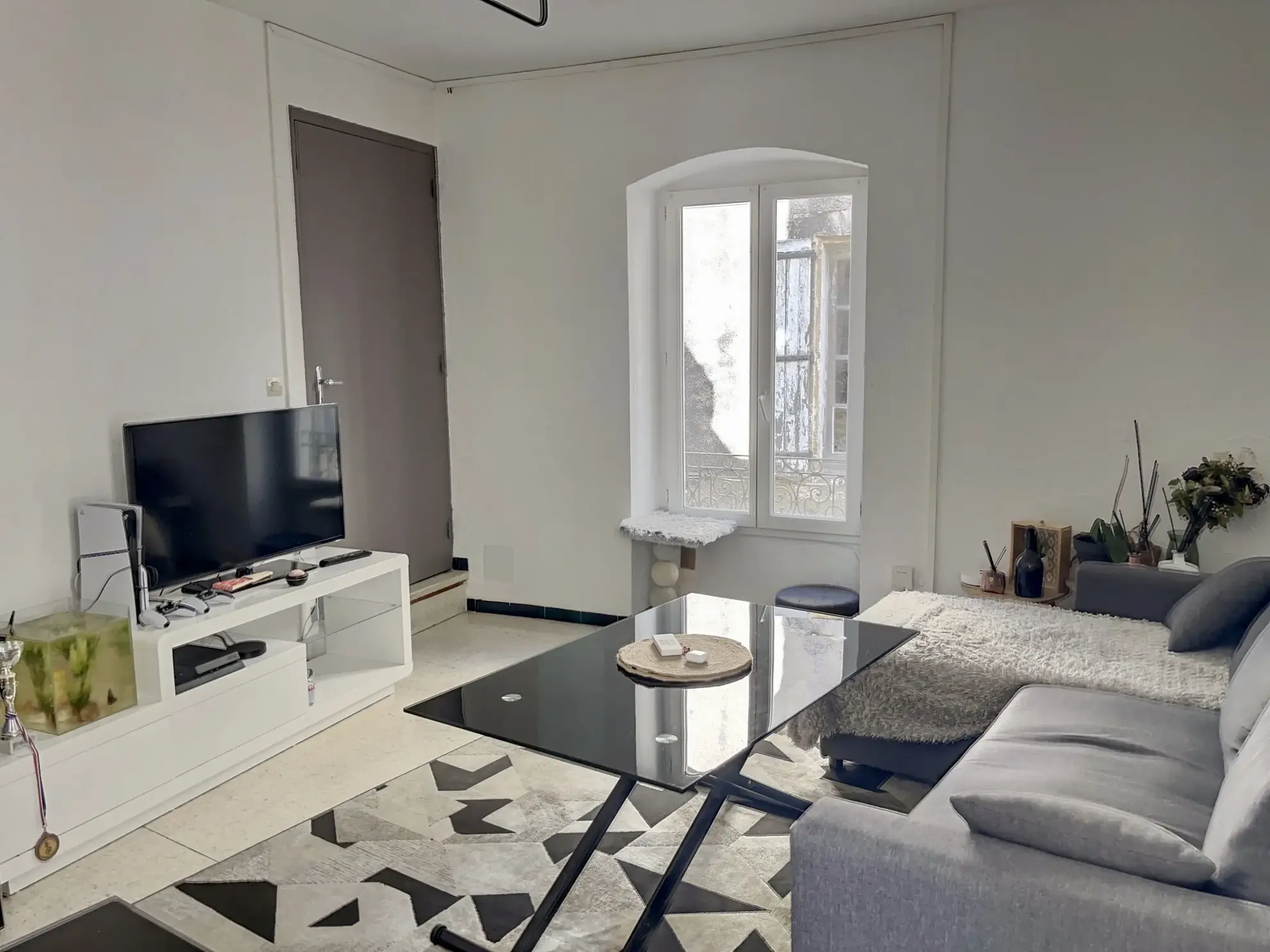 Maison de village de 58 m² avec garage à Calvisson, idéalement située 