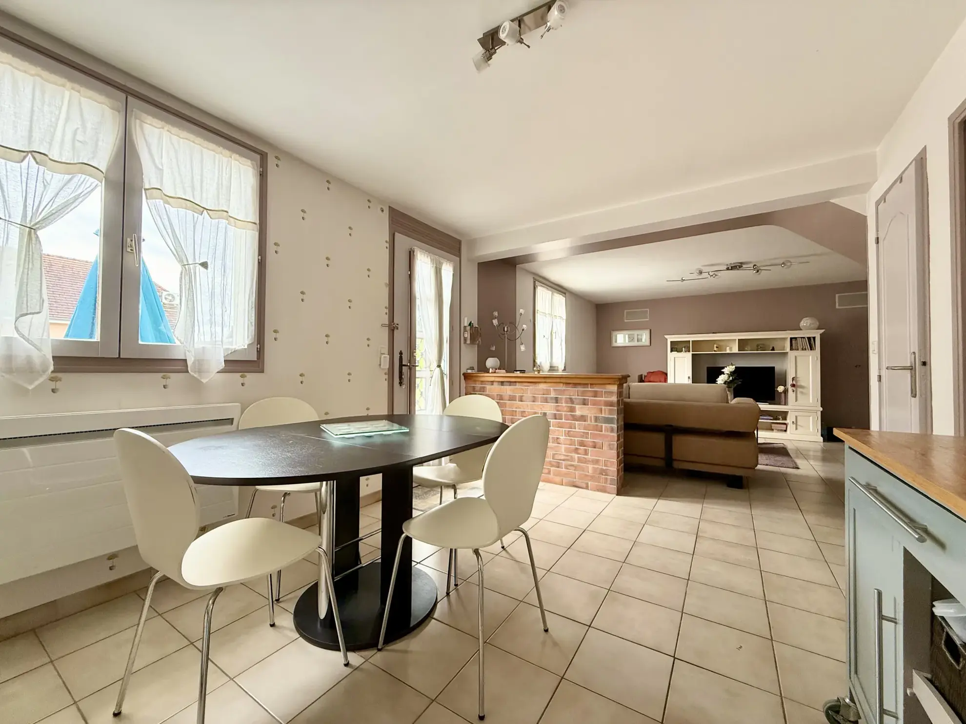 Maison à vendre à Verrières — 50,75 m² avec terrasse et jardin 