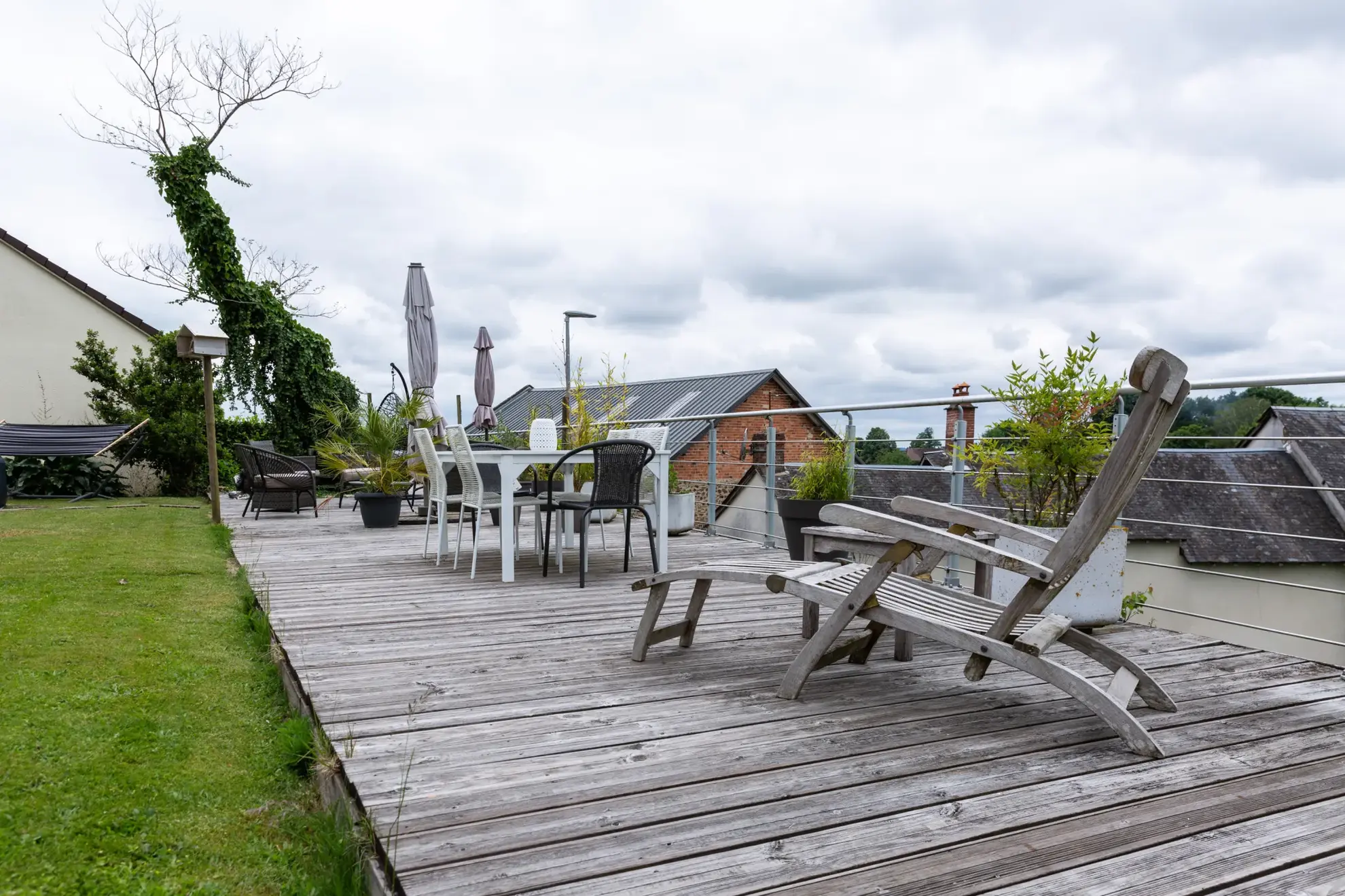 Maison familiale à Lubersac avec vue dégagée et jardin, 5 chambres 