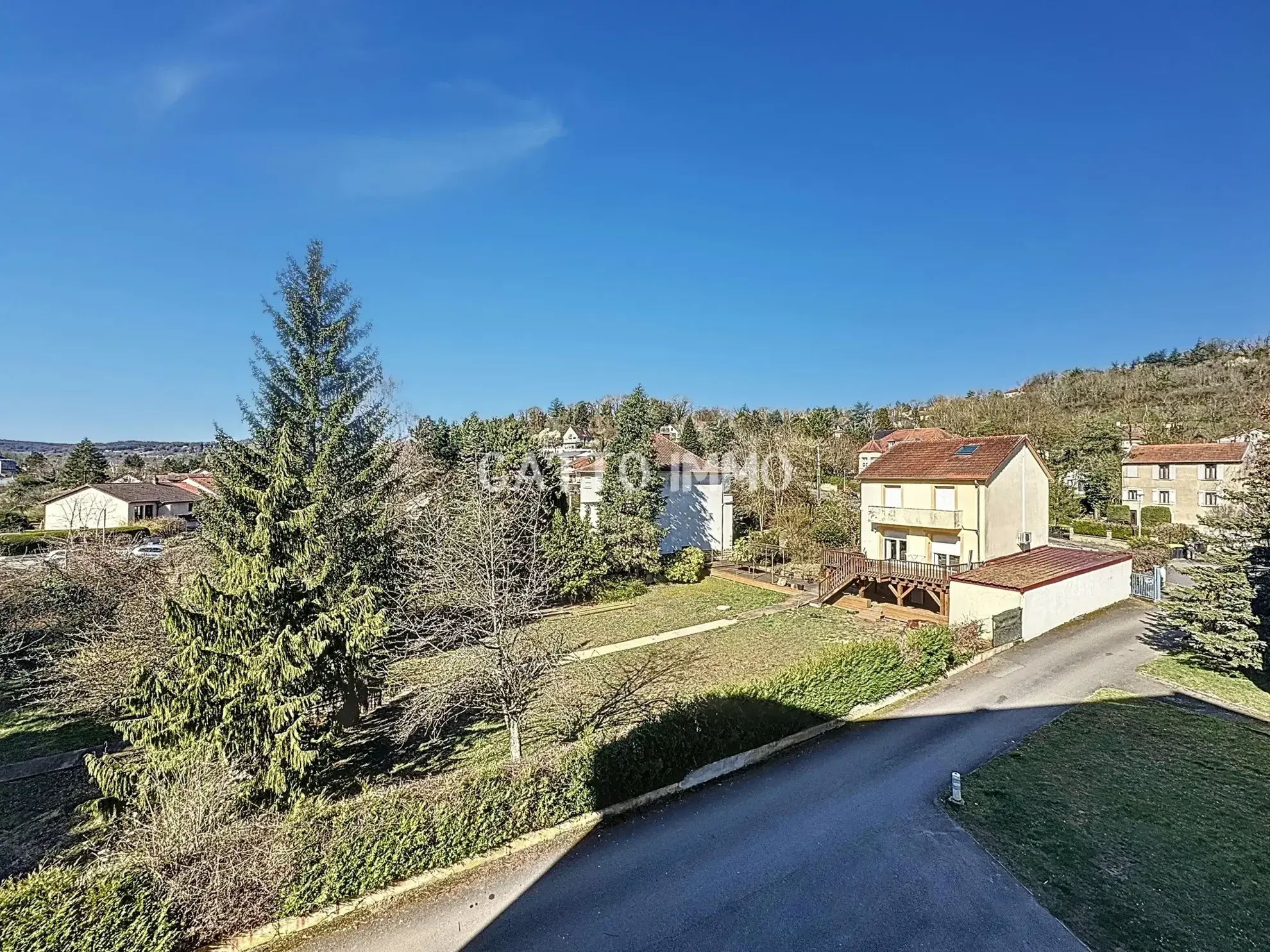 Appartement T3 lumineux de 68 m² avec balcon et garage à Scy-Chazelles 