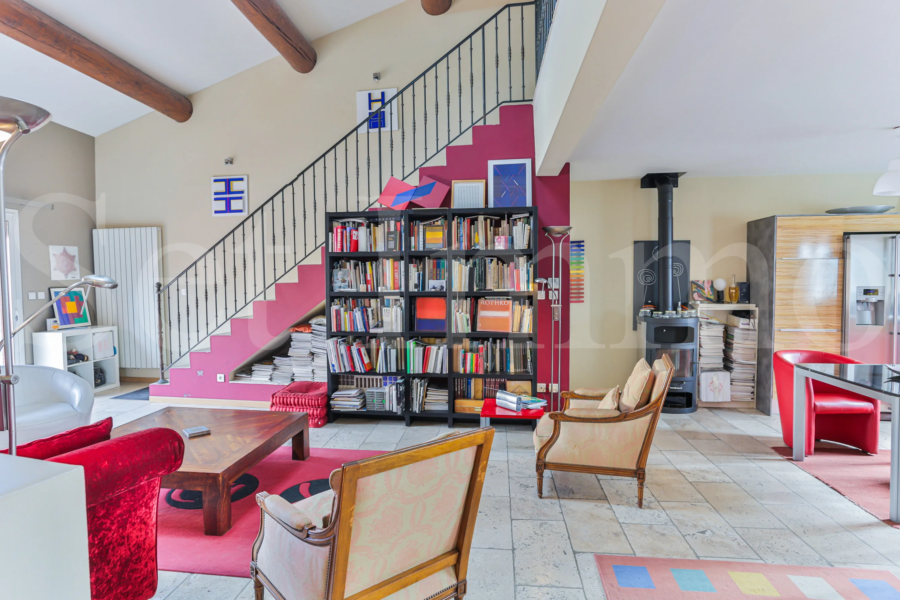 Belle maison de village avec terrasse et espace professionnel à Collias 