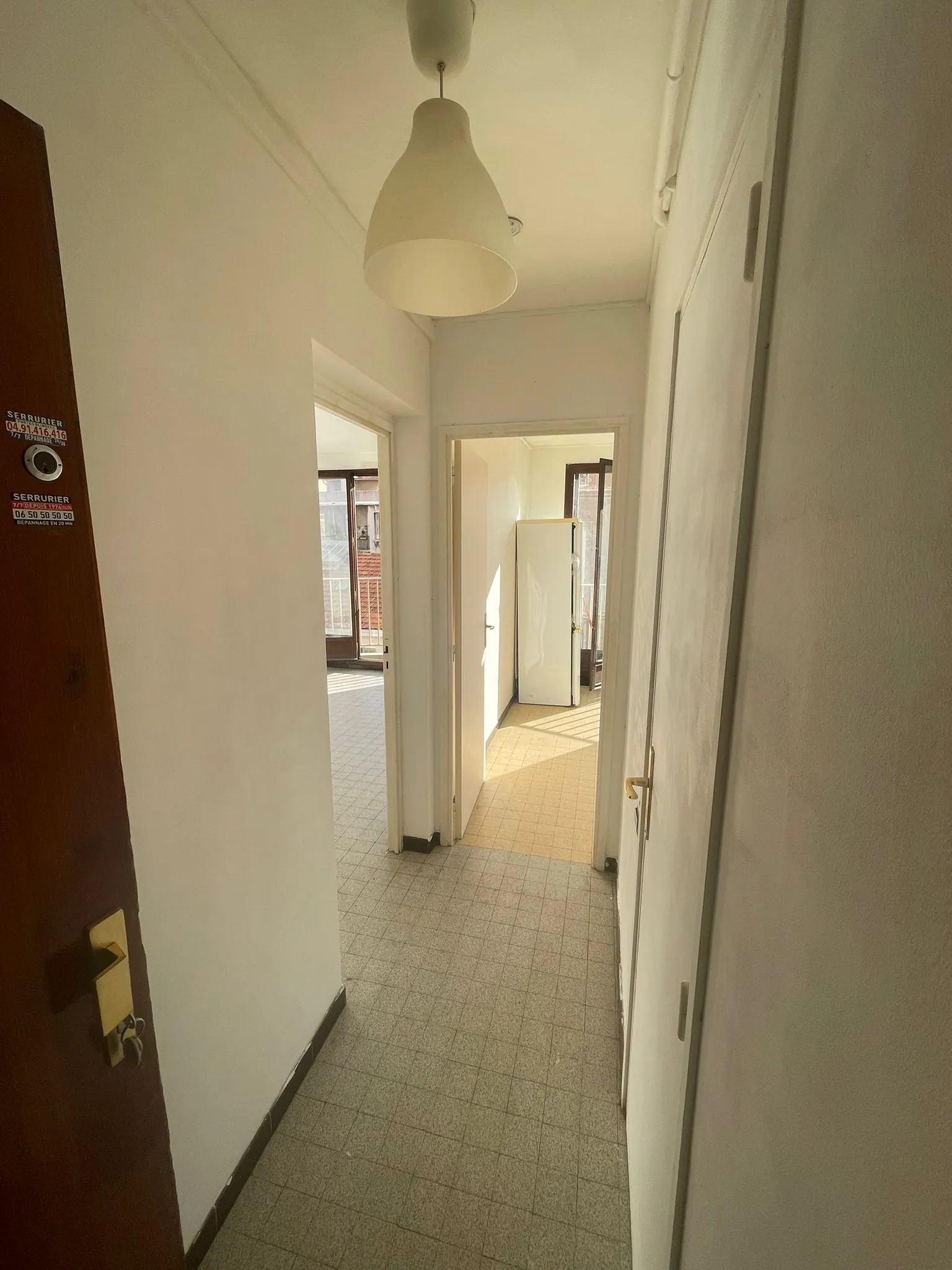 Appartement de 30 m² à Marseille Baille, calme et lumineux avec cave 