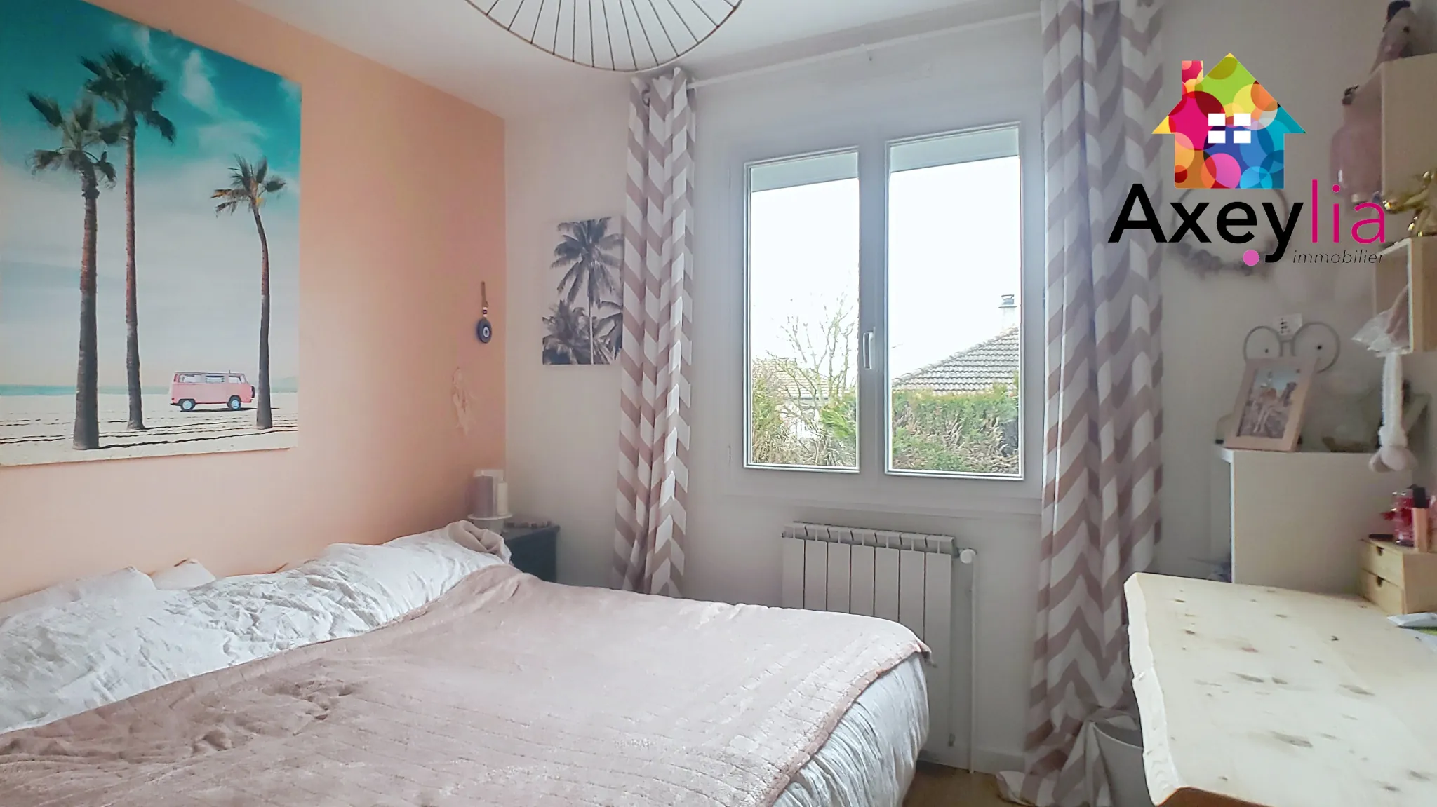 Maison à vendre à Briennon avec 4 chambres, piscine et jacuzzi - Immobilier résidentiel 