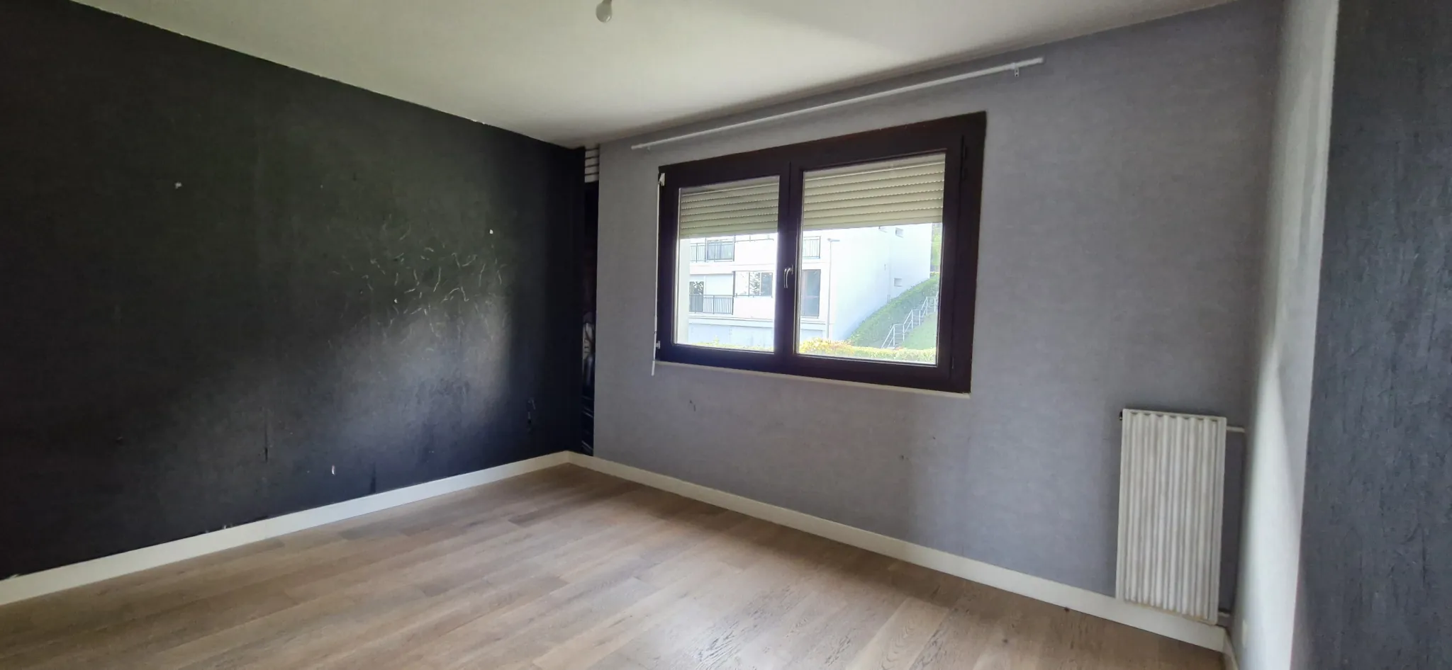 Appartement de type F4 à Villars avec cave et garage - 85 m², vue dégagée 