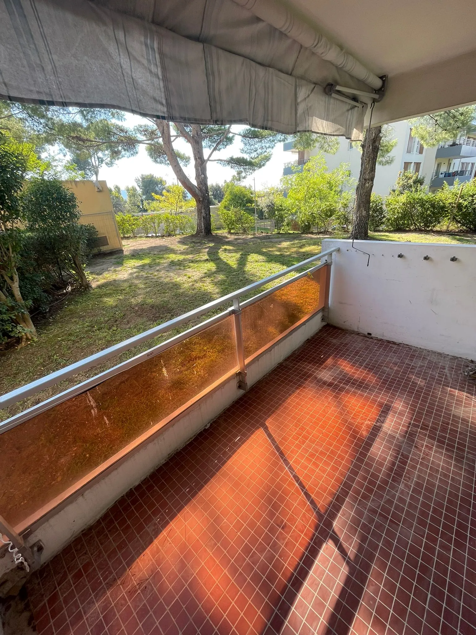 Appartement 3 pièces avec terrasse et parking à Marseille - Résidence sécurisée avec piscine 