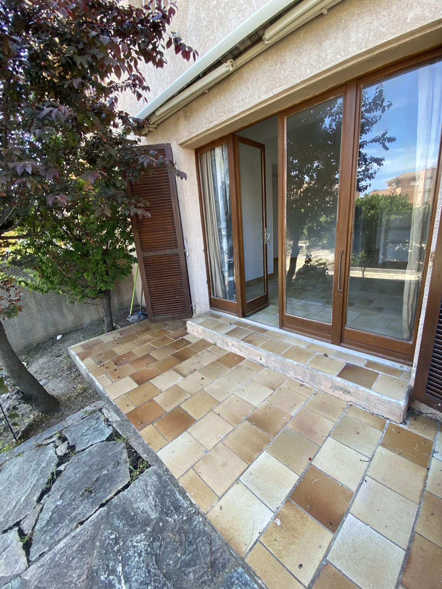 Studio de 31 m² avec terrasse à Solenzara, au centre du village 