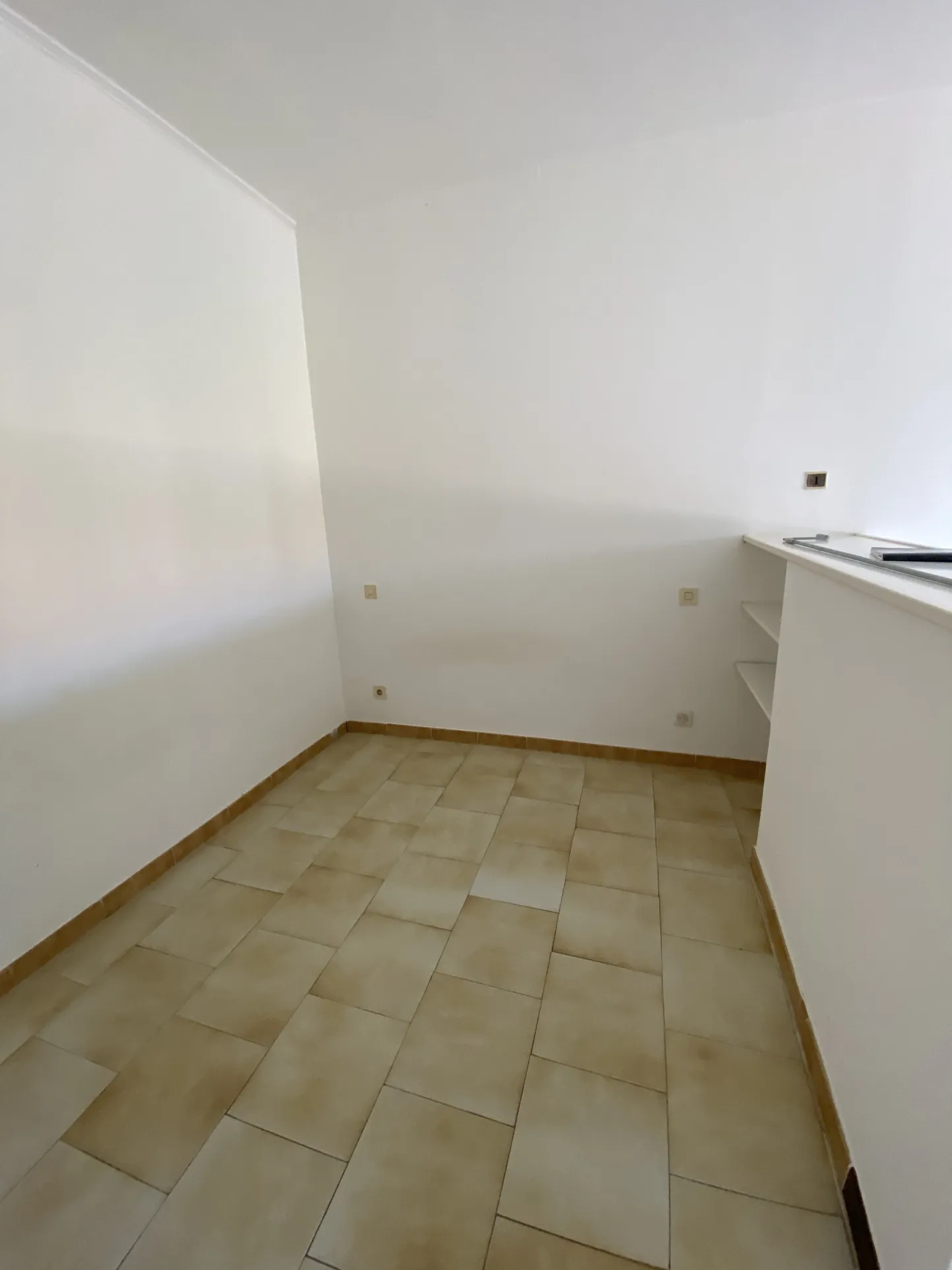 Studio de 31 m² avec terrasse à Solenzara, au centre du village 