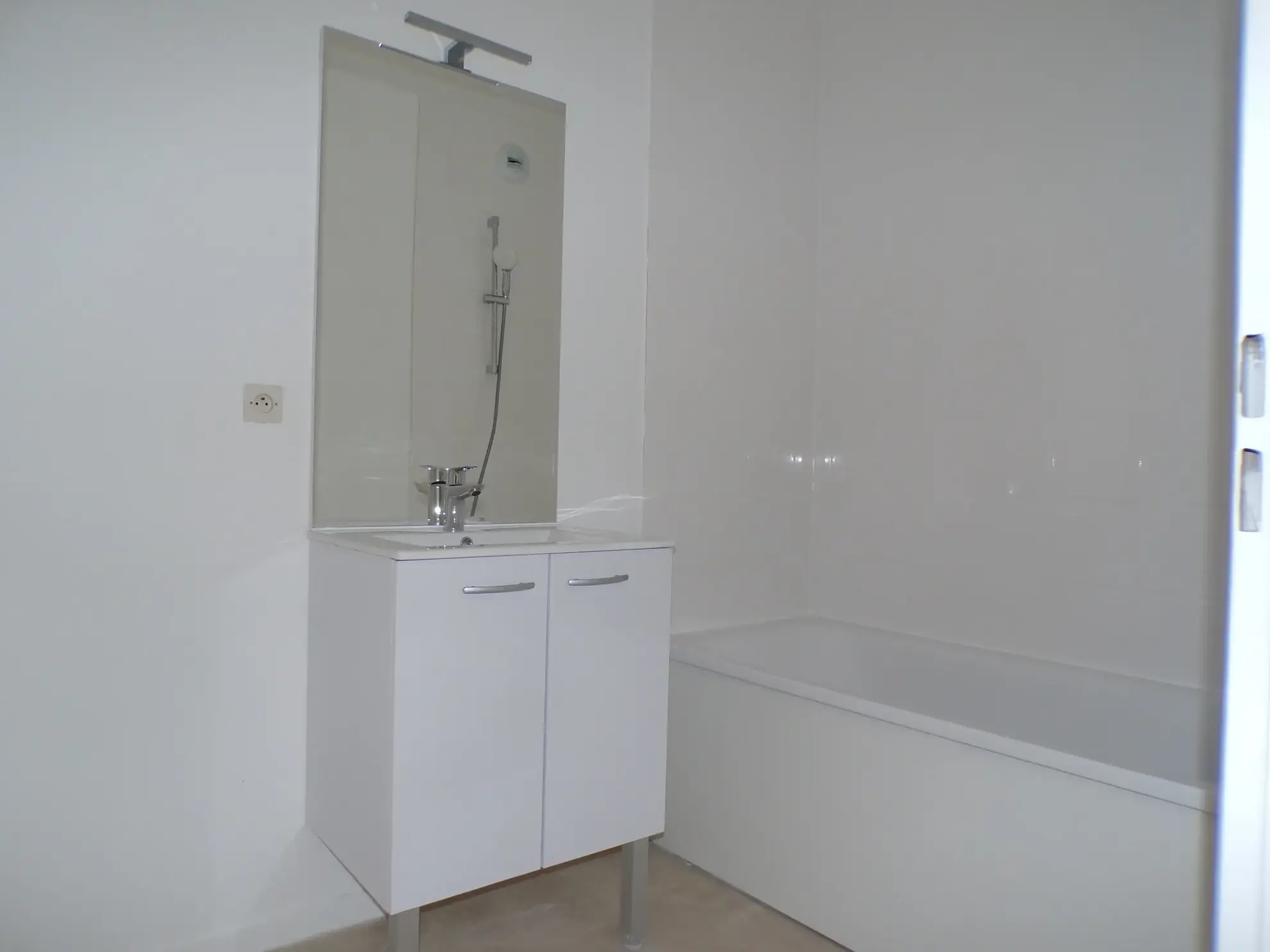 Vente Appartement 3 pièces de 67m² à Saint Pierre du Perray 