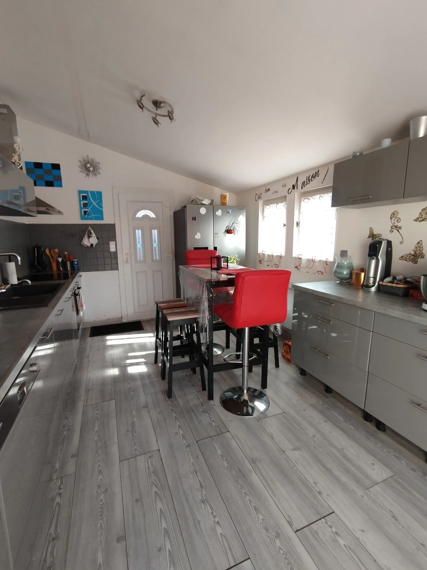 Maison à vendre à Bergerac avec 3 chambres, jardin et rénovation récente 