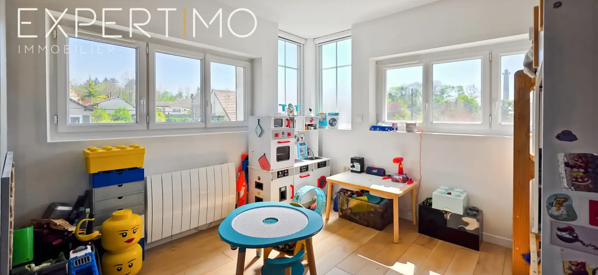 Maison d'architecte à vendre à Méréville – 5 pièces, 122 m², terrain 1699 m² dans un cadre calme 