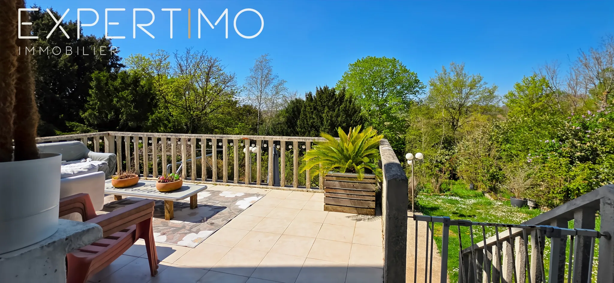 Maison d'architecte à vendre à Méréville – 5 pièces, 122 m², terrain 1699 m² dans un cadre calme 