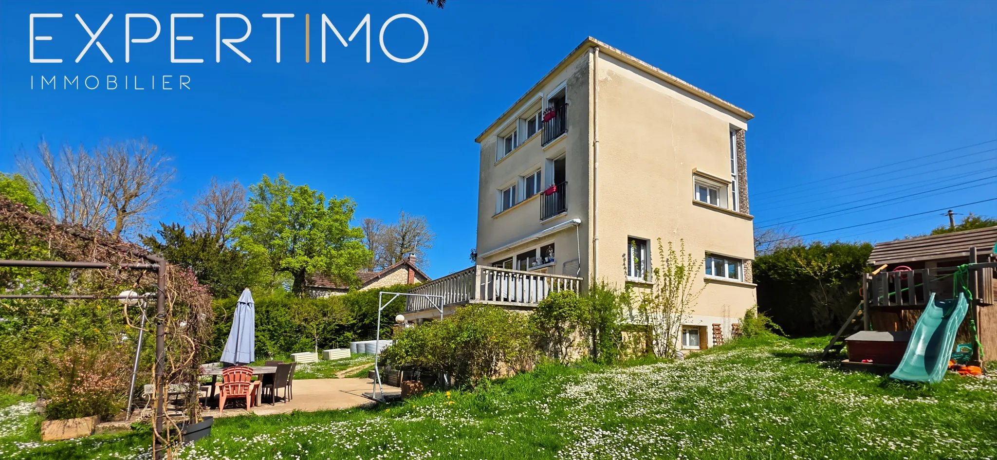 Maison d'architecte à vendre à Méréville – 5 pièces, 122 m², terrain 1699 m² dans un cadre calme