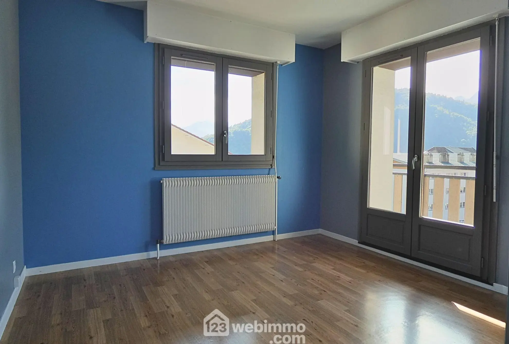 Appartement T4 à vendre à Ugine avec balcons, garage et cave 