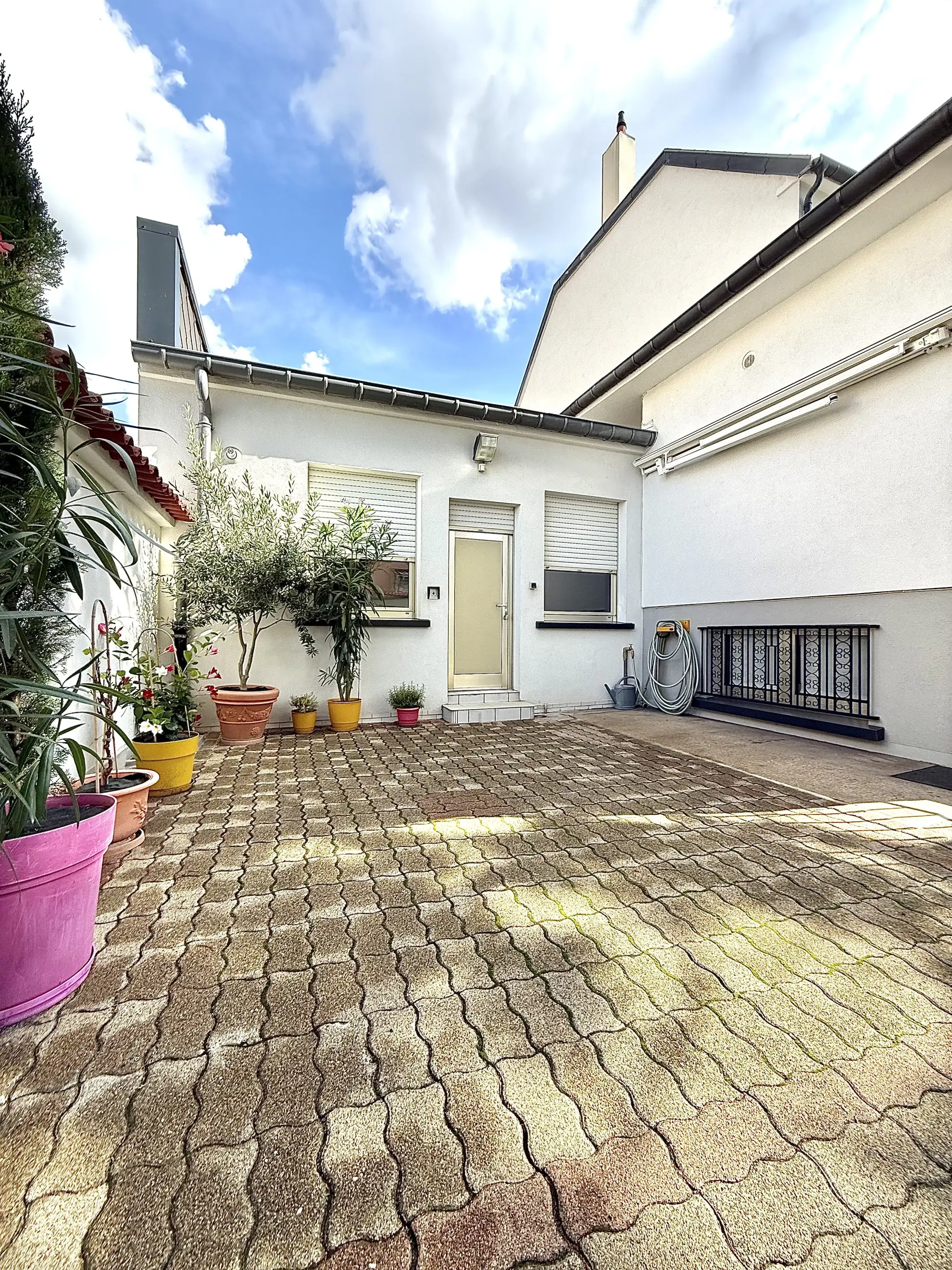 Belle maison de 116 m² avec local professionnel à Hagondange proche gare 