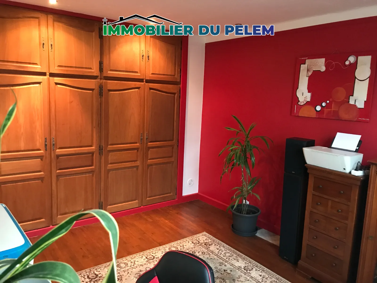 A vendre maison de ville à Saint-Nicolas du Pélem - 65m², deux chambres, charme et confort 